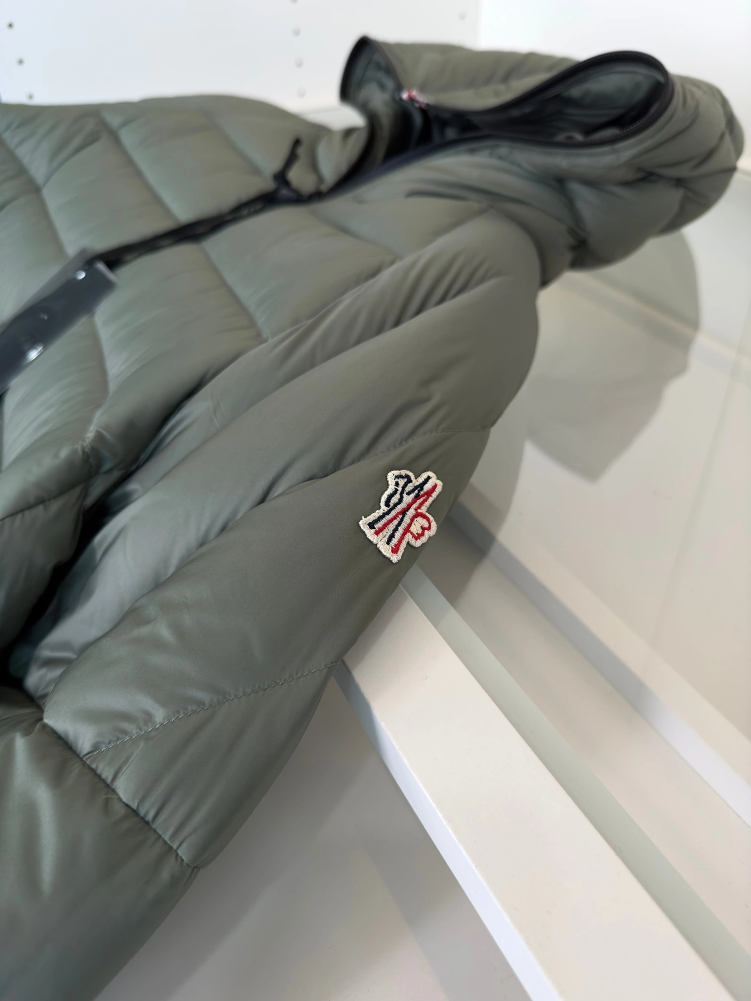 Moncler Down Jackets Unisex 145847
