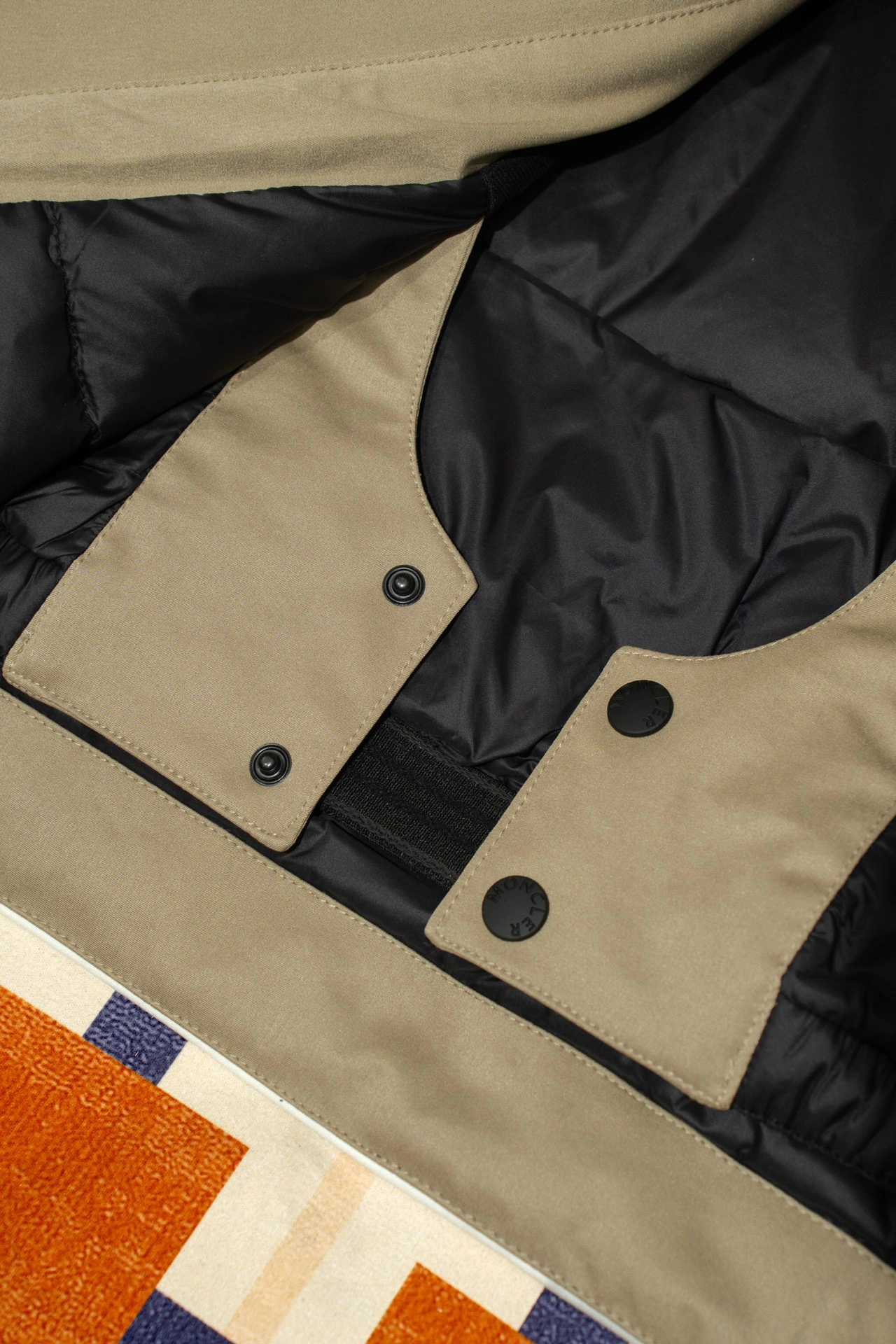 SmoothTexture Moncler Down Jackets 145846