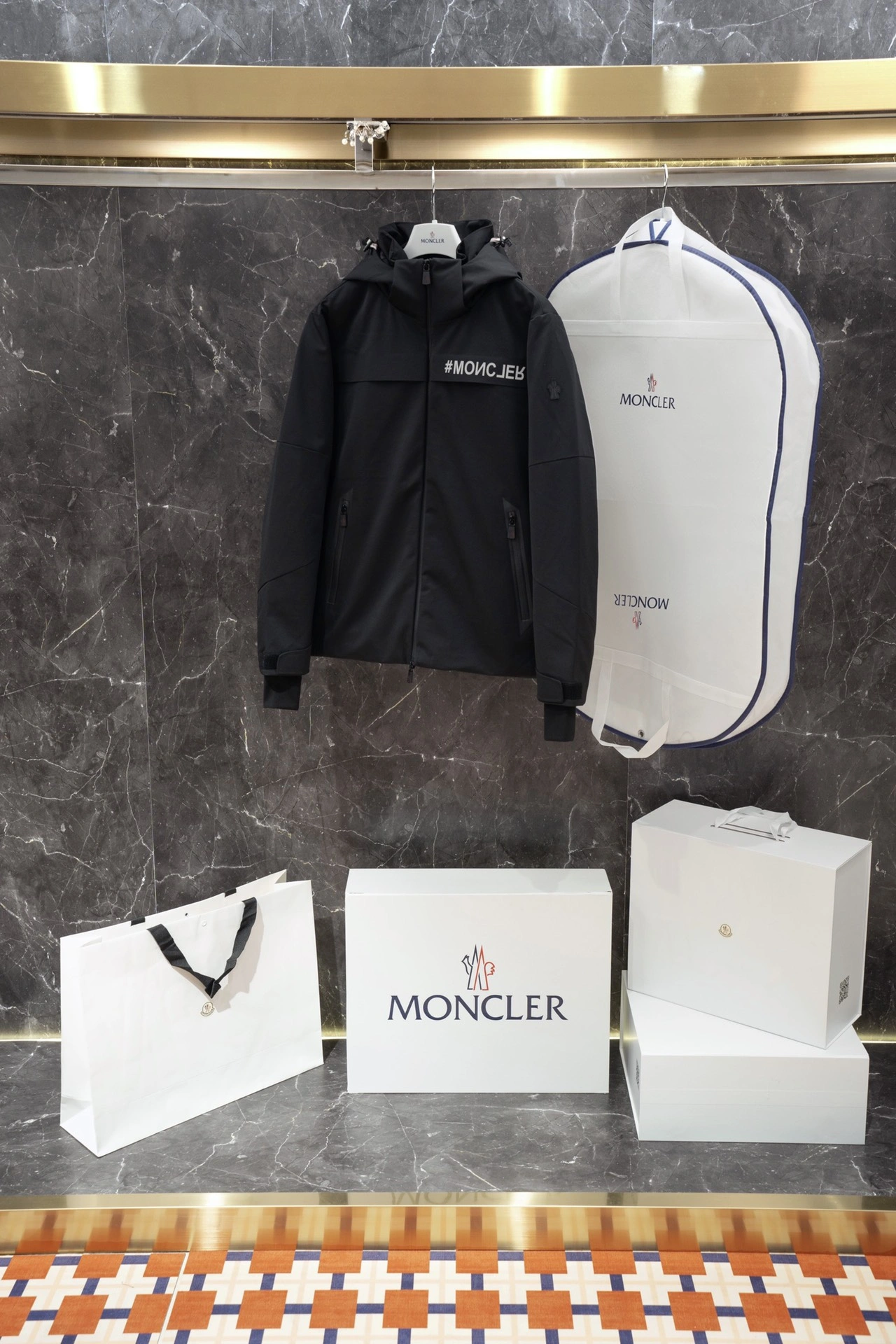 Durable Moncler Down Jackets 145844
