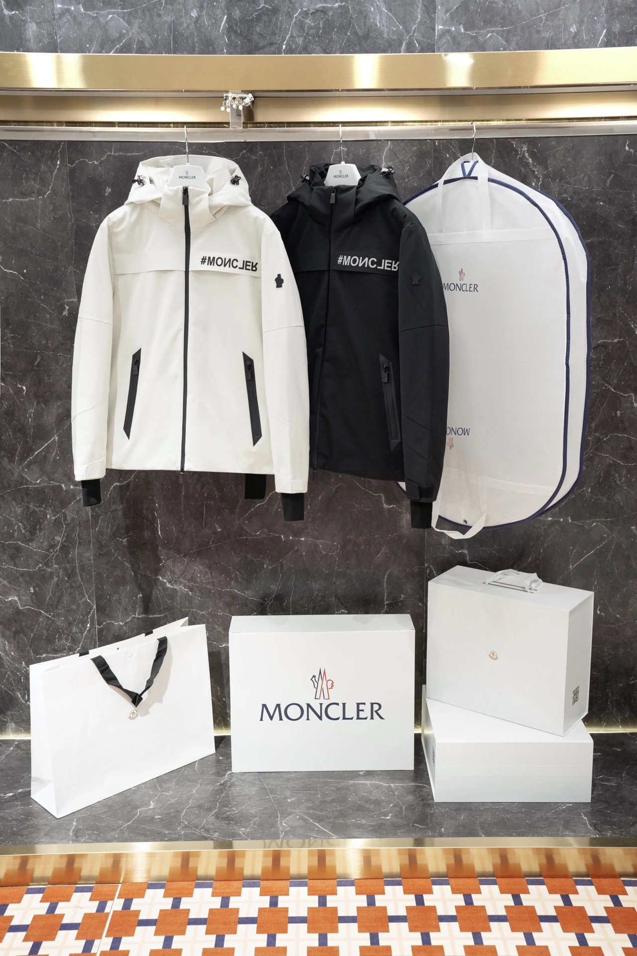 Durable Moncler Down Jackets 145844