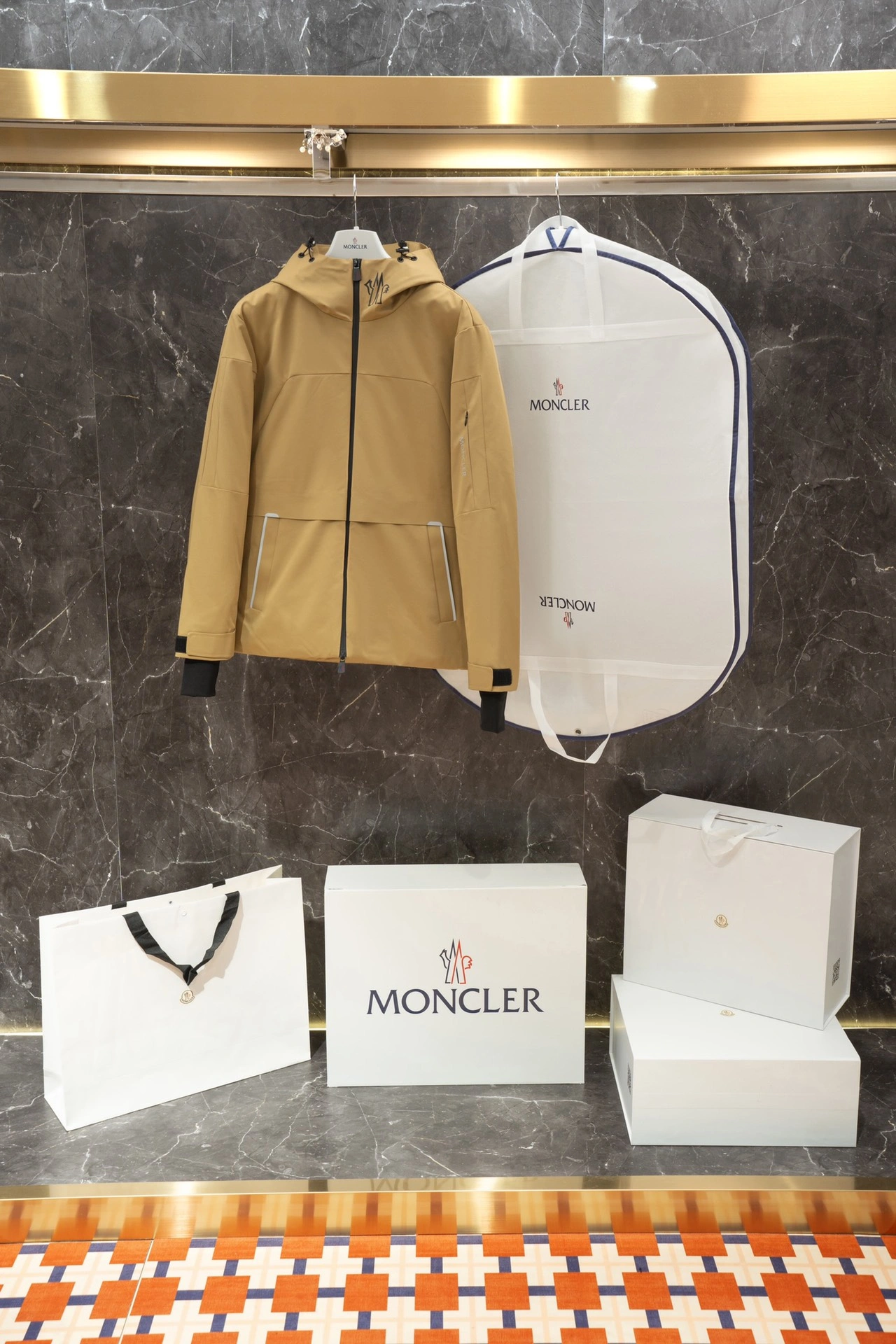 Moncler Down Jackets MultiPurpose 145842