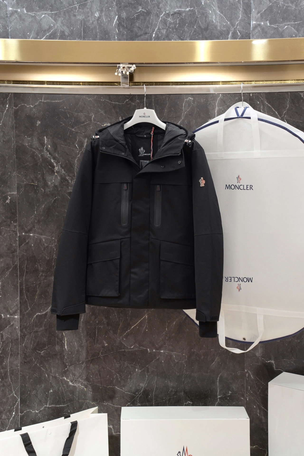 Moncler Down Jackets Colorful 145837