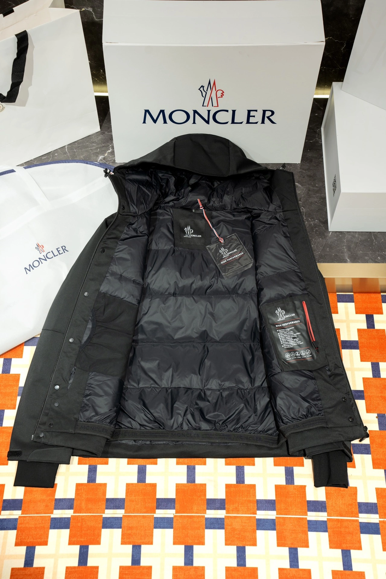 Moncler Down Jackets Colorful 145837