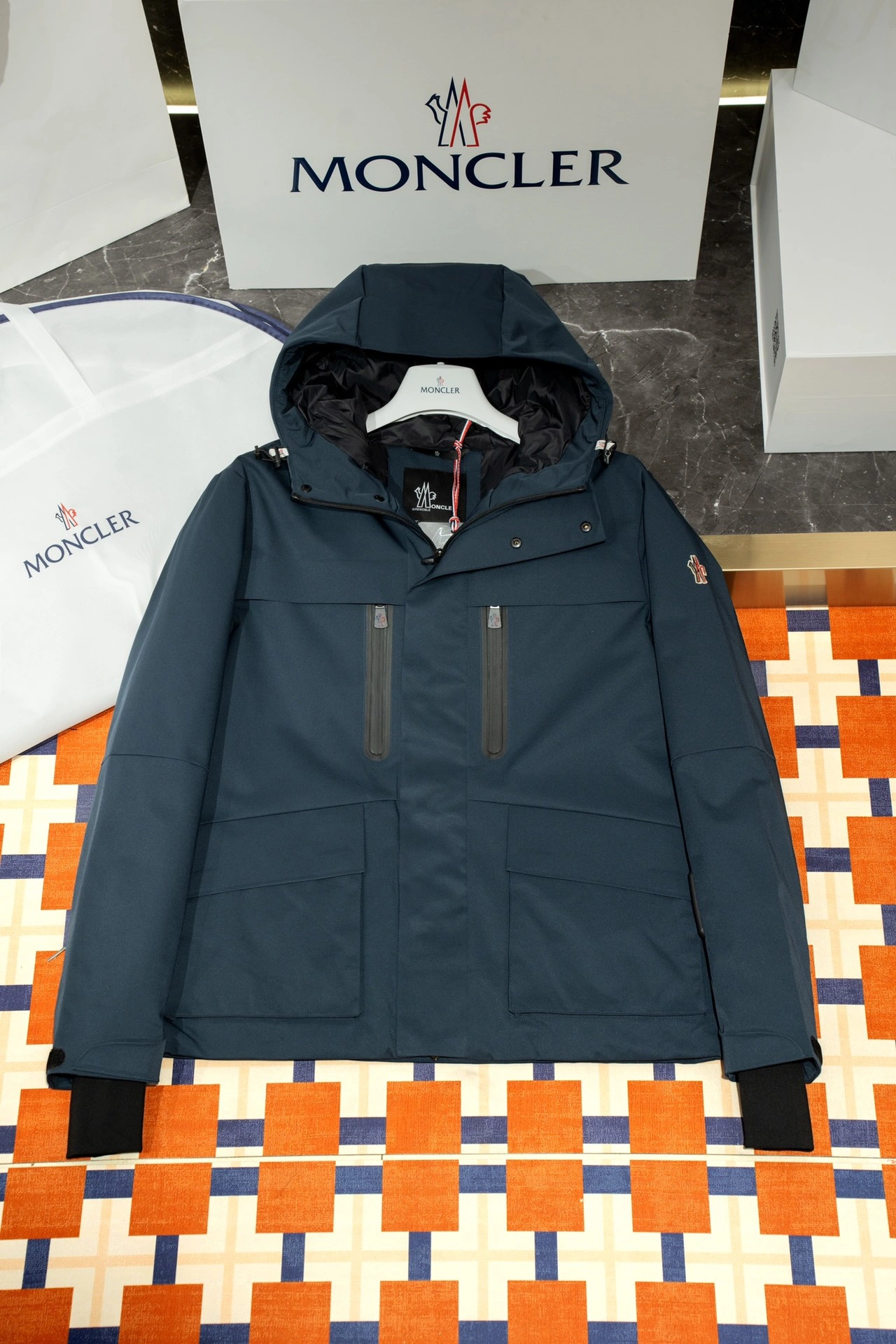 Moncler Down Jackets DailyWear 145843