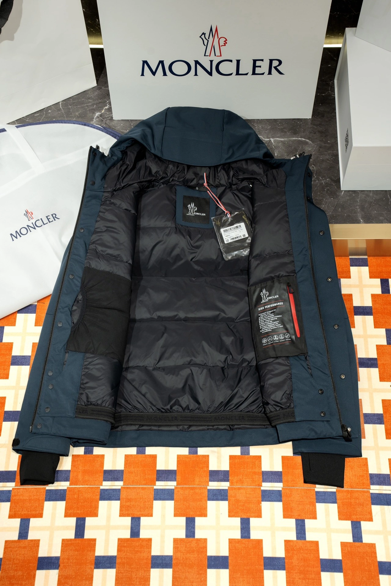 Moncler Down Jackets DailyWear 145843