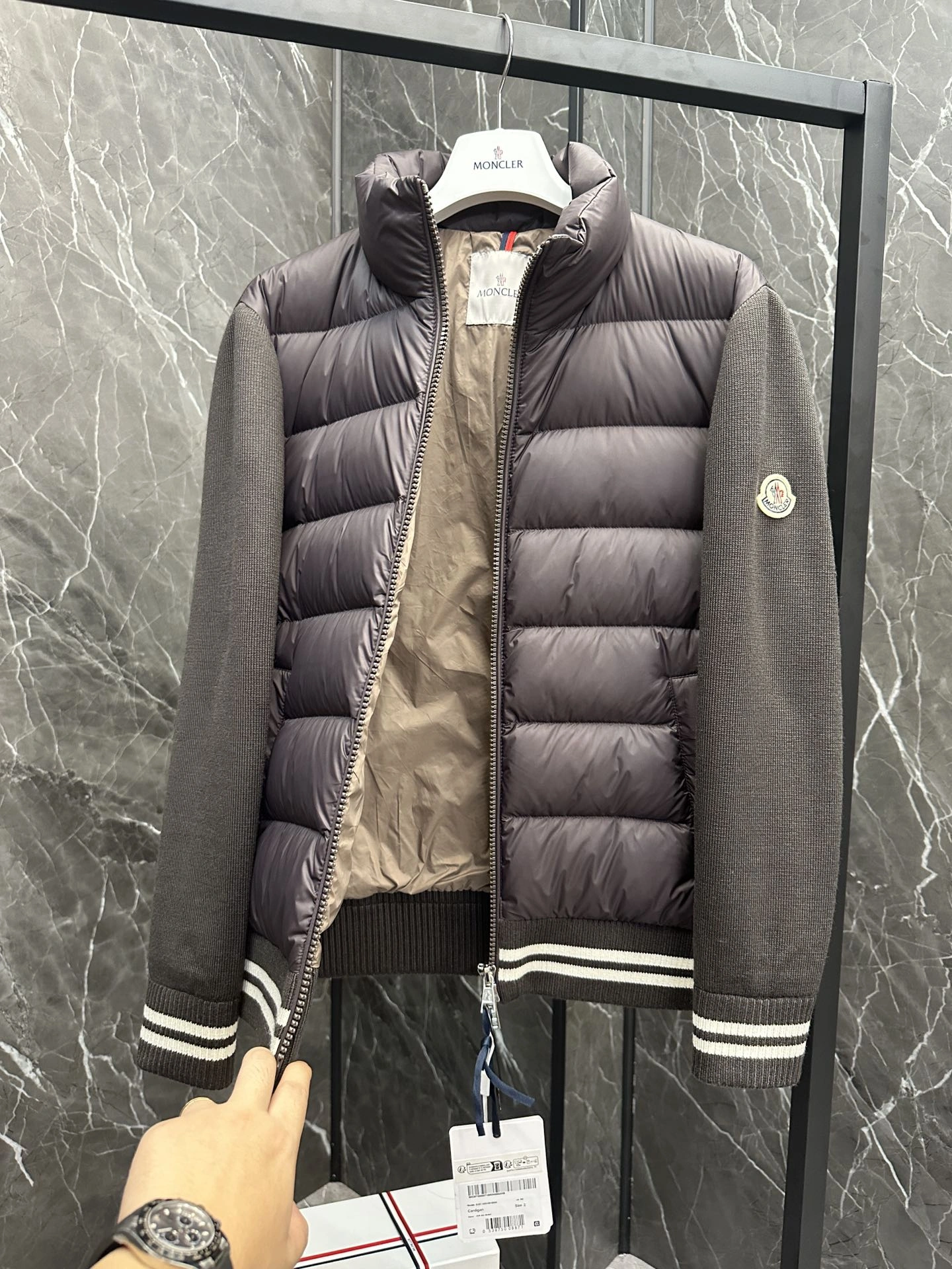 Moncler Down Jackets NewStyle 145835