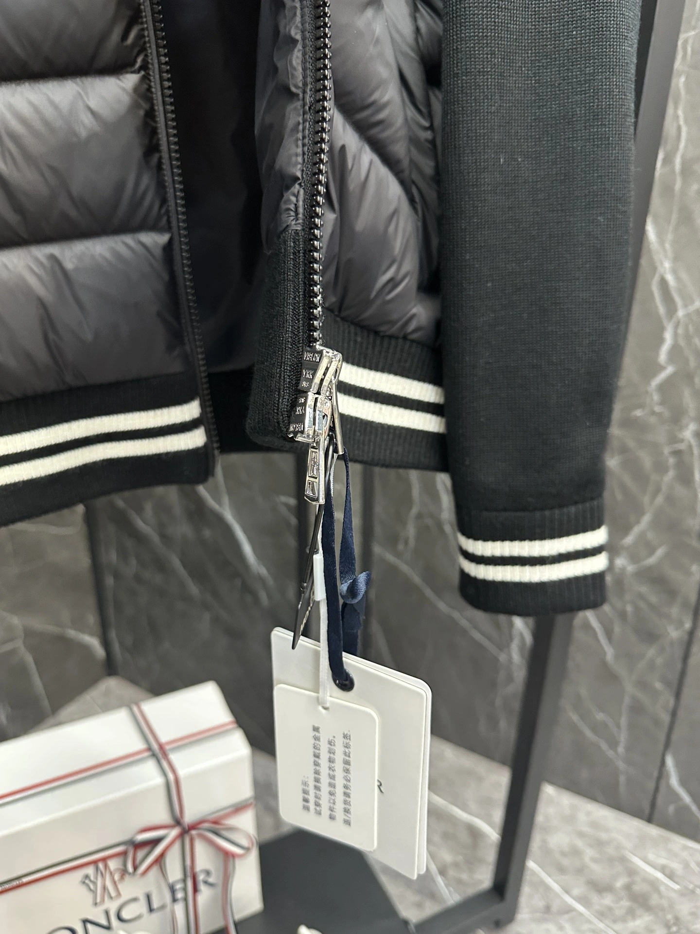 Moncler Down Jackets SunProtective 145826