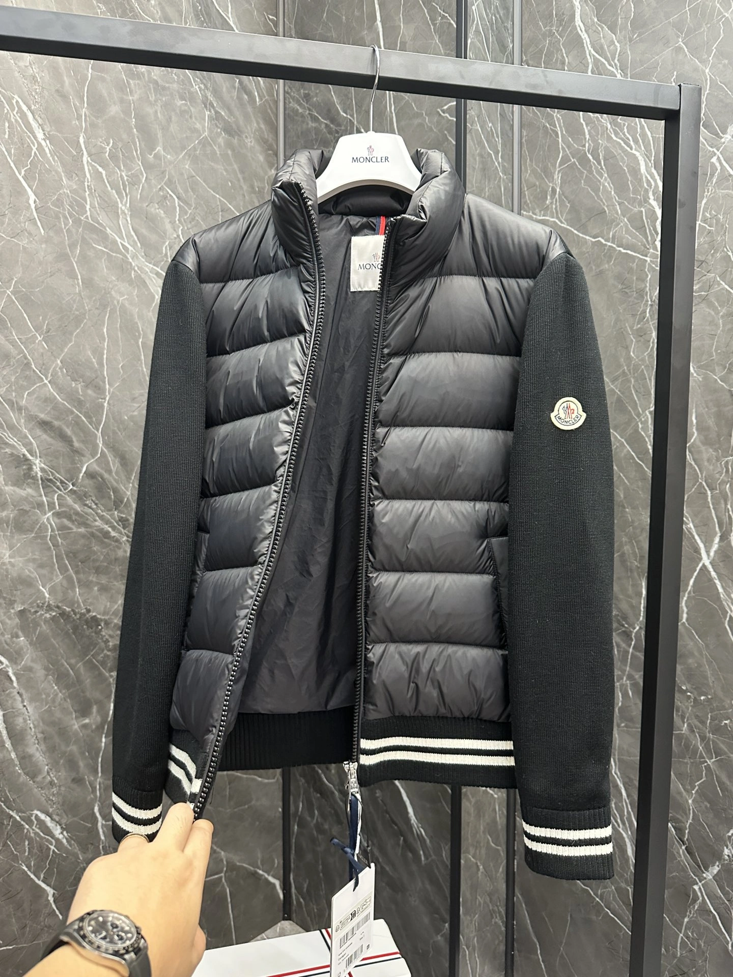 Moncler Down Jackets SunProtective 145826