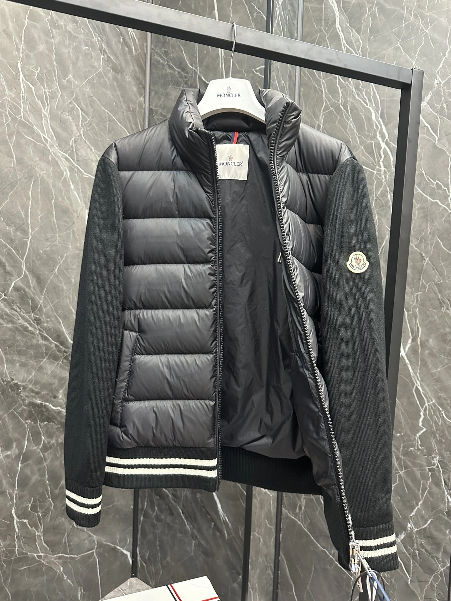 Moncler Down Jackets SunProtective 145826