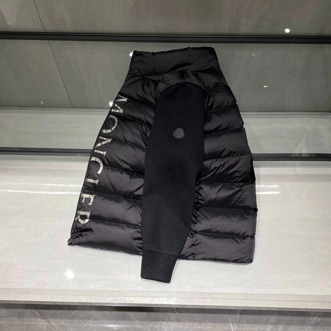 Moncler Down Jackets Modern 145828
