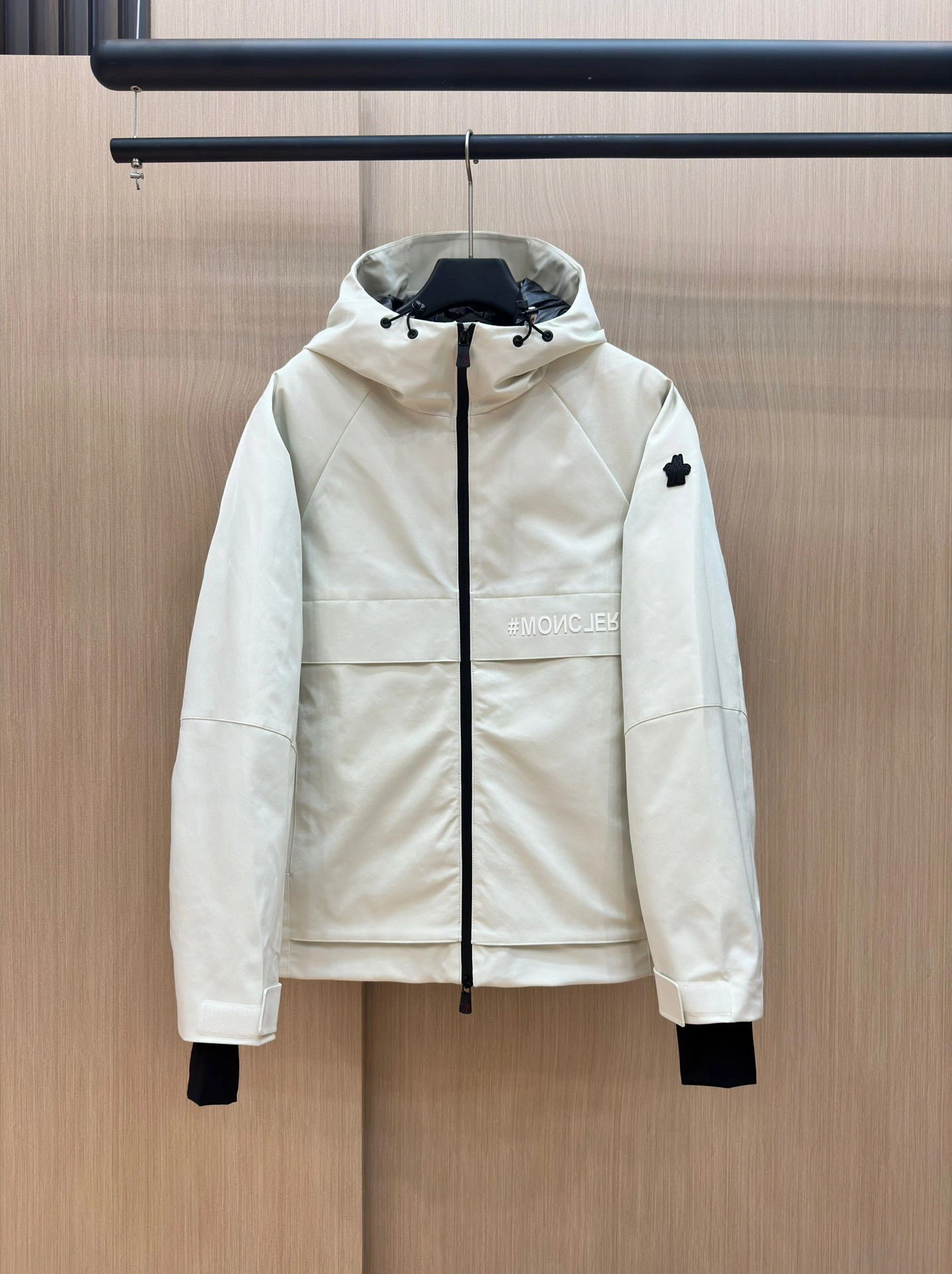 Moncler Down Jackets Reliable 145831