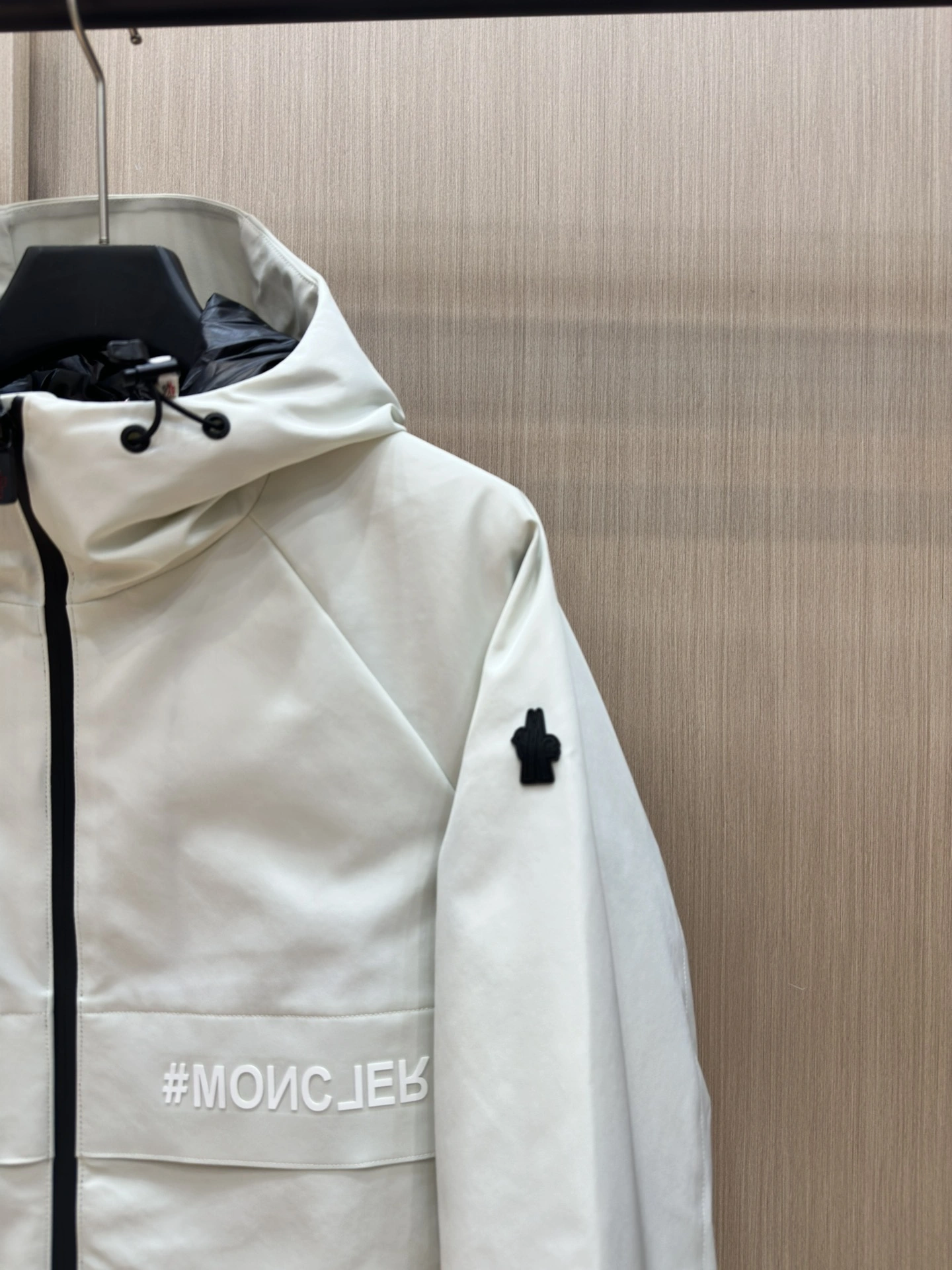 Moncler Down Jackets Reliable 145831