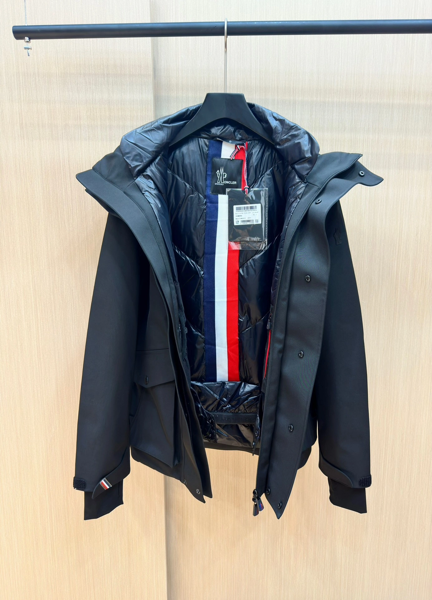 Practical Moncler Down Jackets 145833