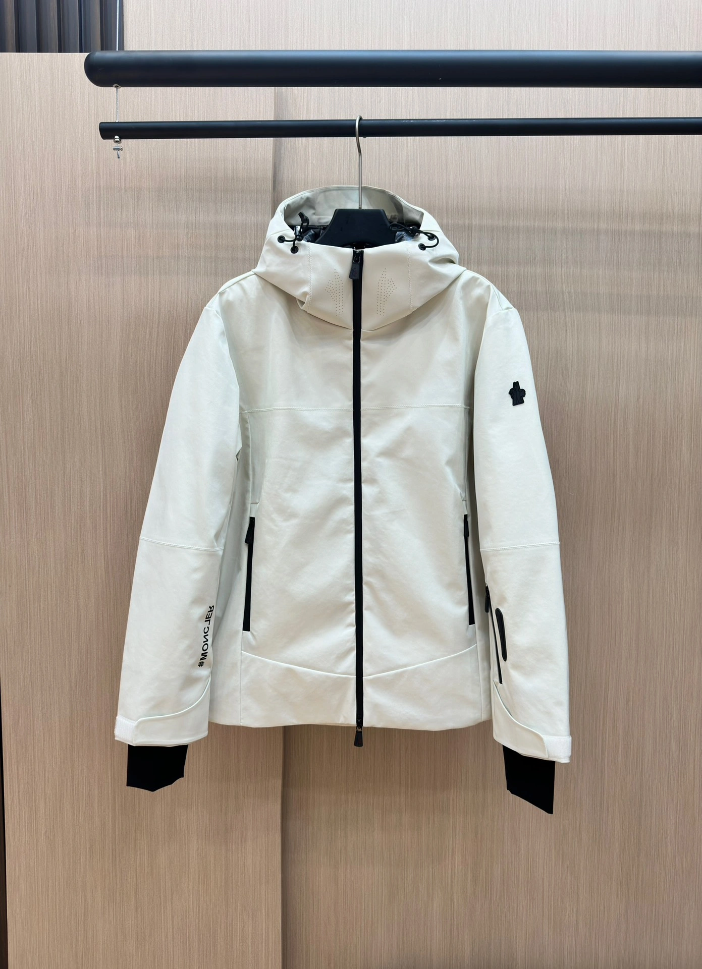 Comfortable Moncler Down Jackets 145836