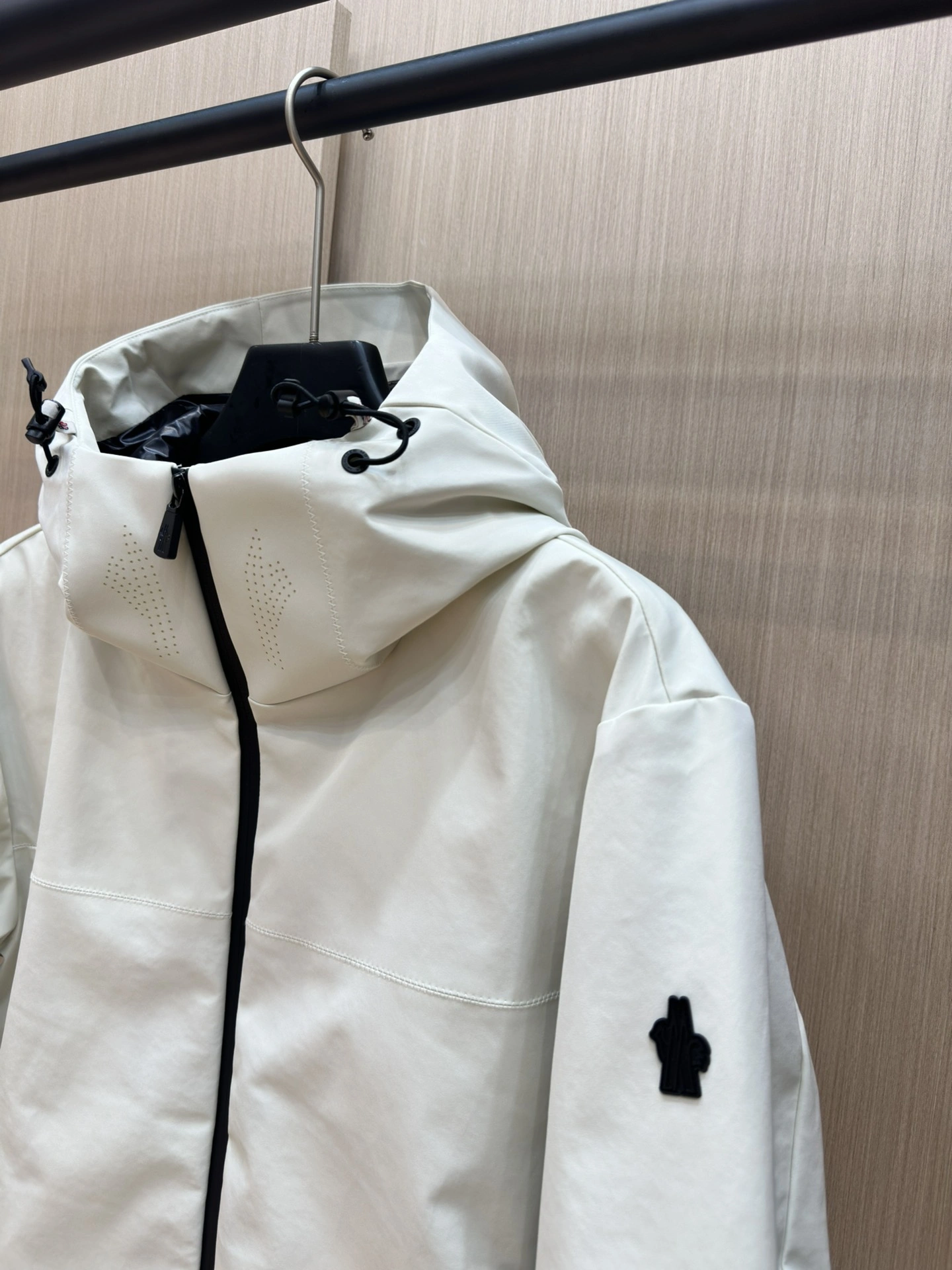 Comfortable Moncler Down Jackets 145836