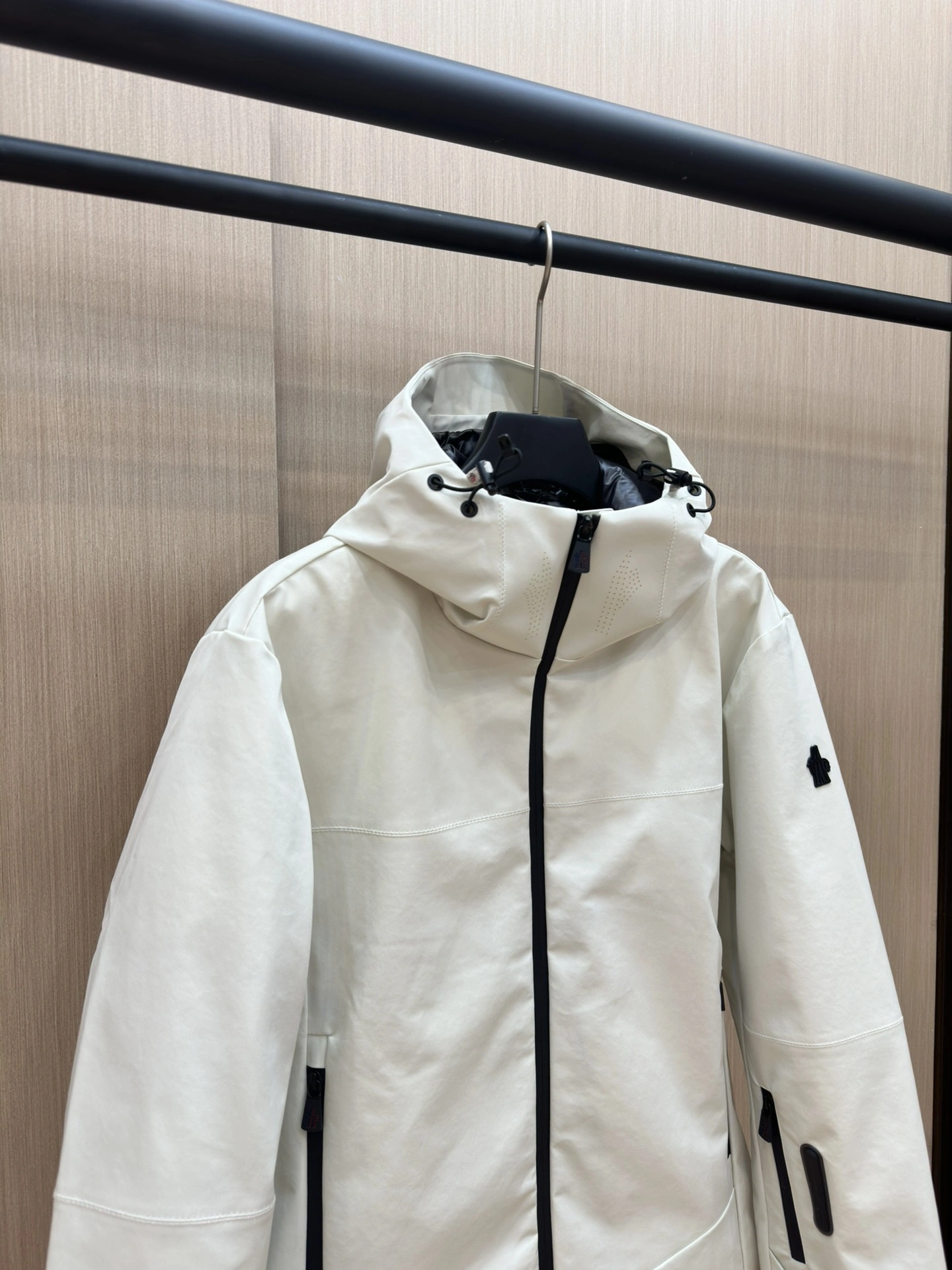 Comfortable Moncler Down Jackets 145836