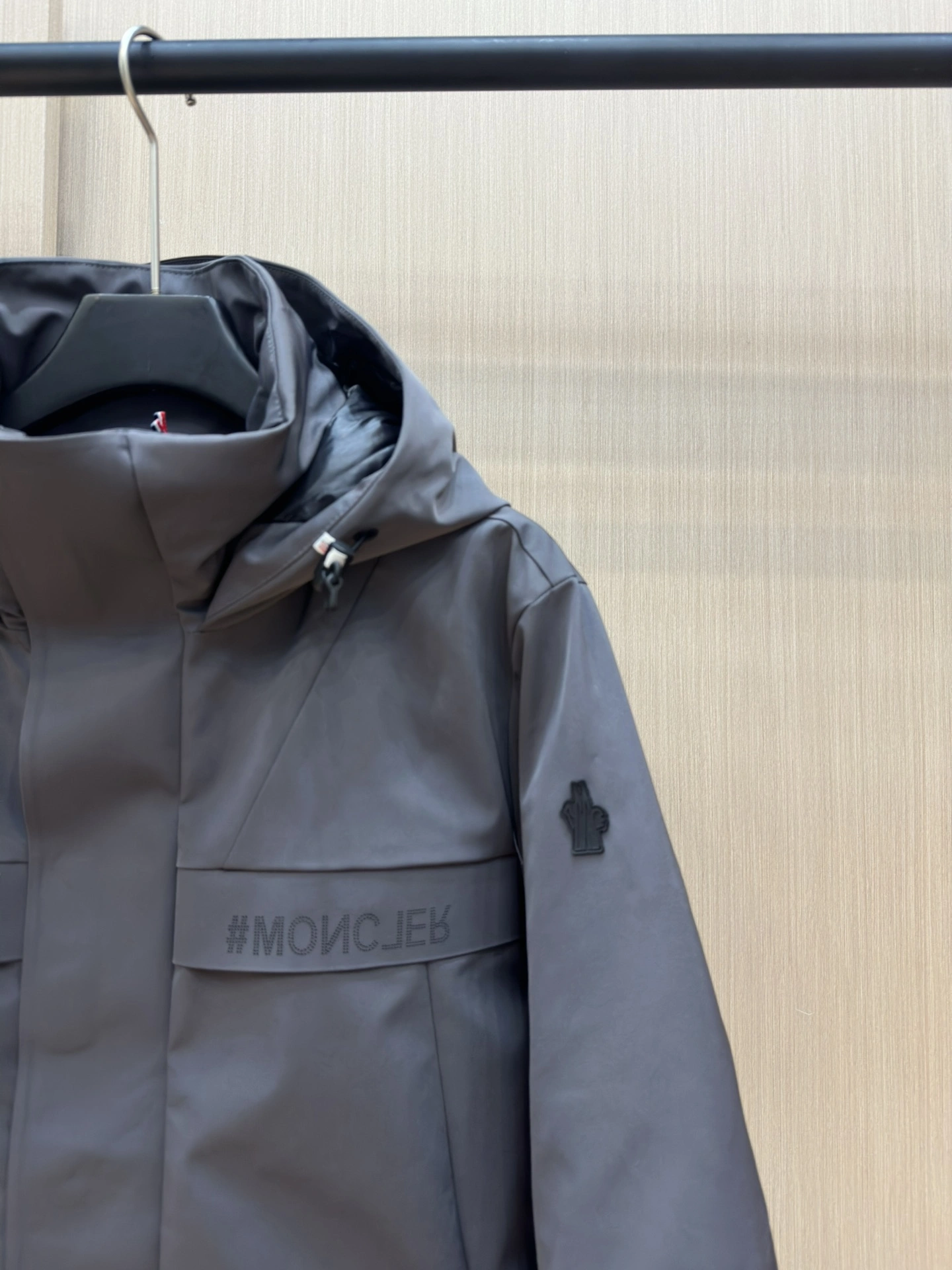 Moncler Down Jackets Neat 145818