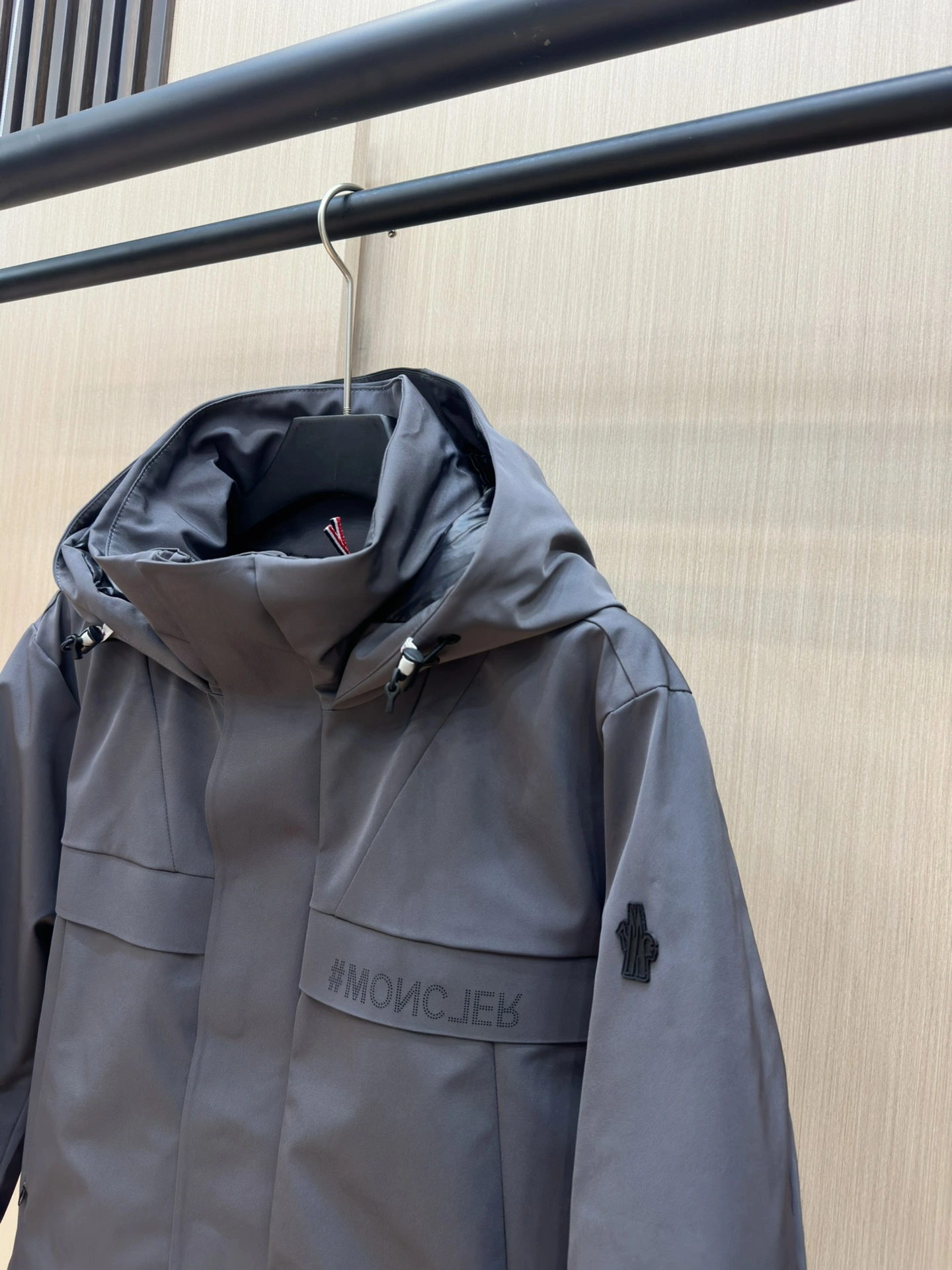Moncler Down Jackets Neat 145818