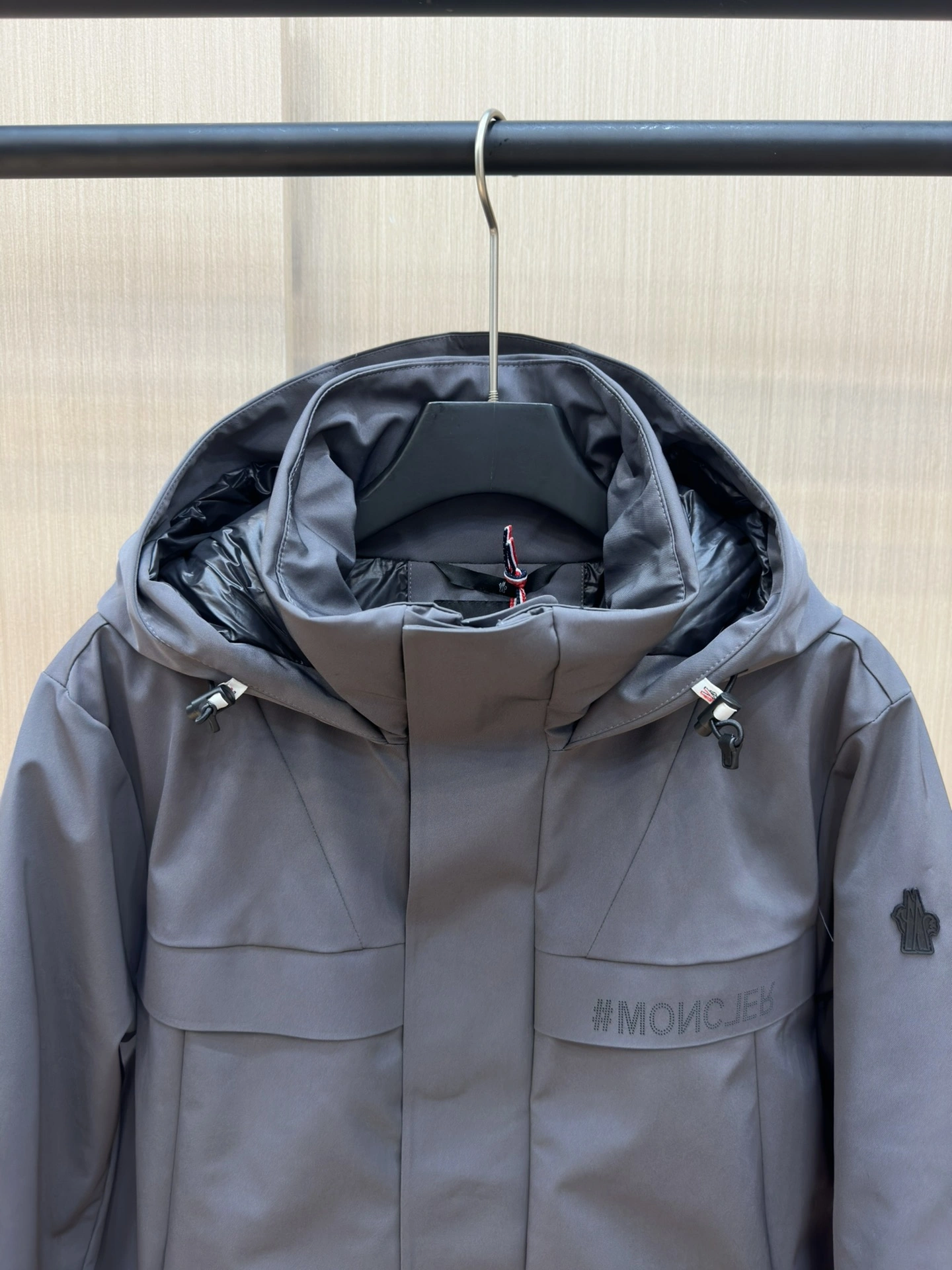 Moncler Down Jackets Neat 145818