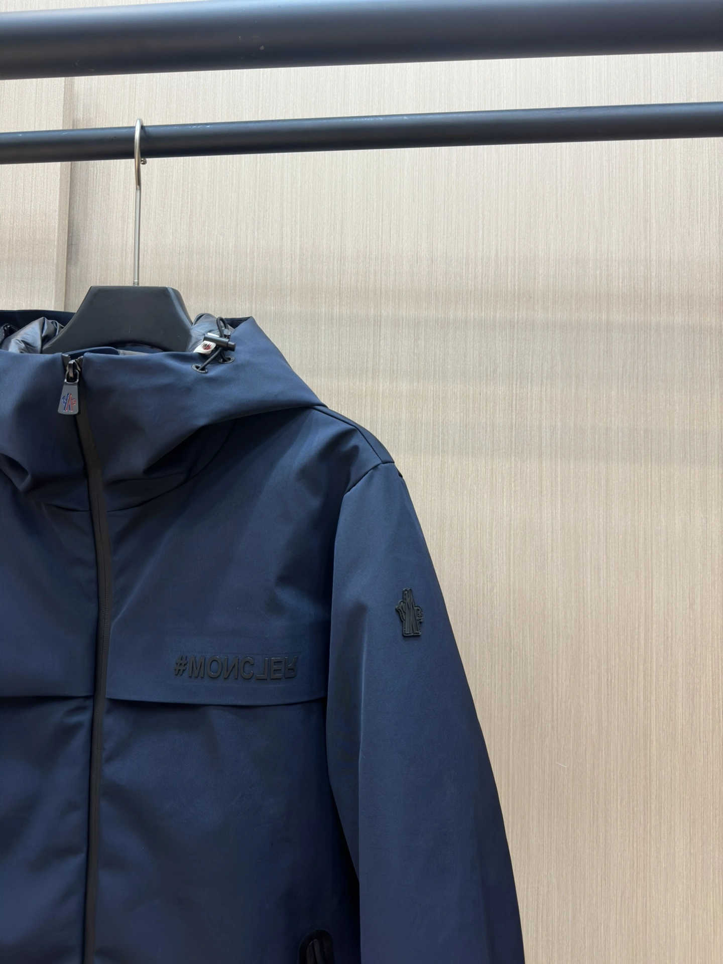 Moncler Down Jackets ComfortFit 145821