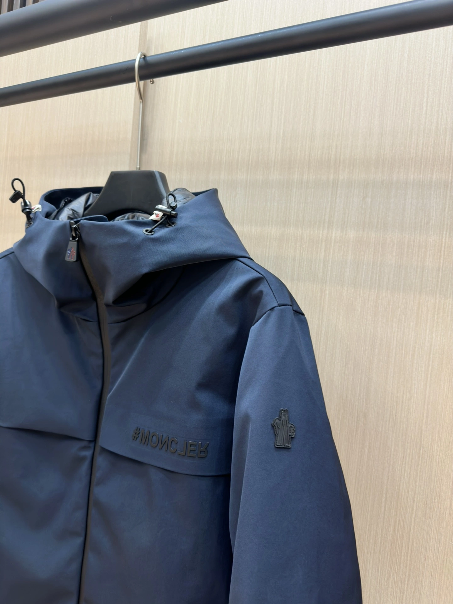 Moncler Down Jackets ComfortFit 145821