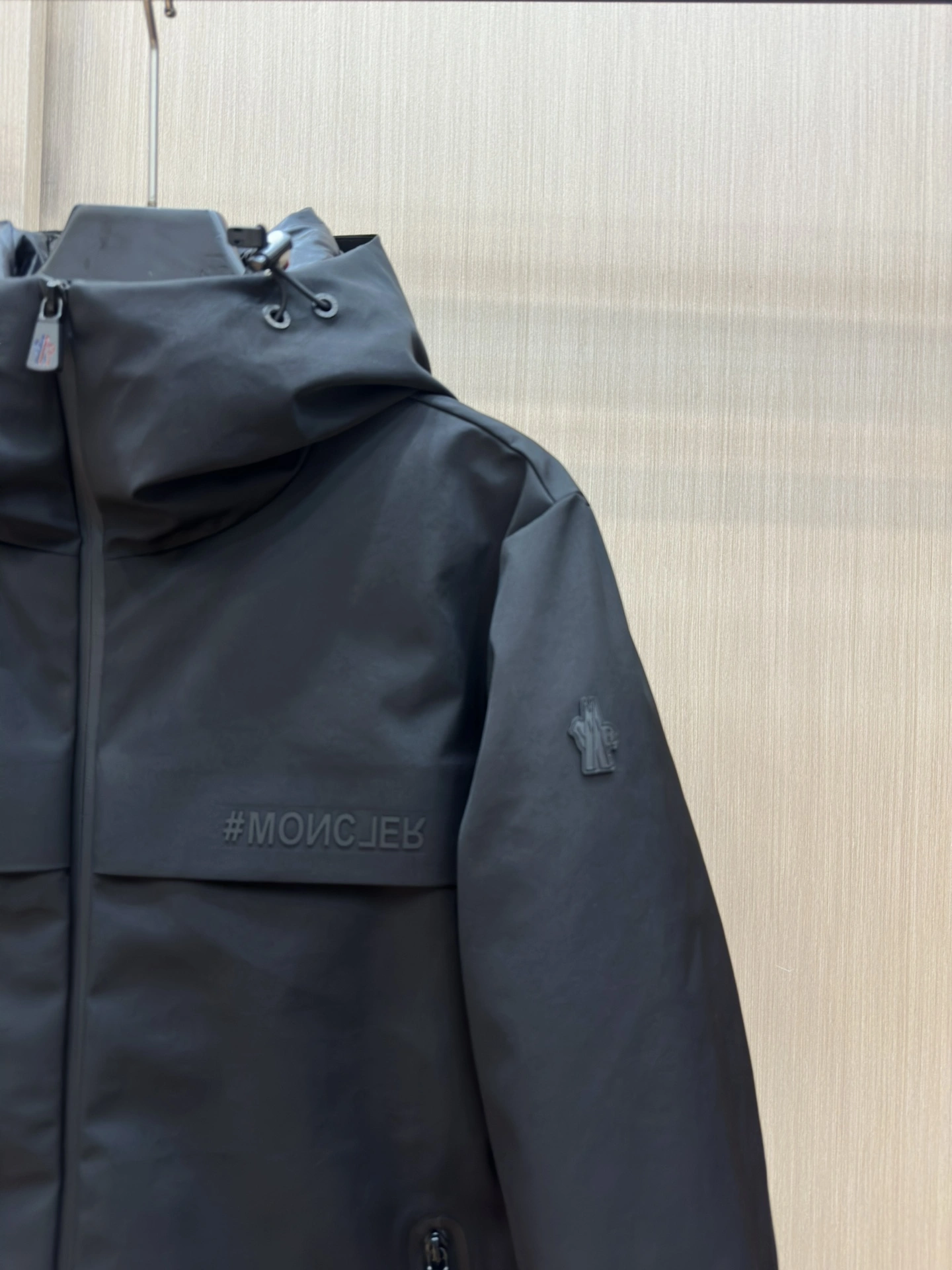 ModernLook Moncler Down Jackets 145841