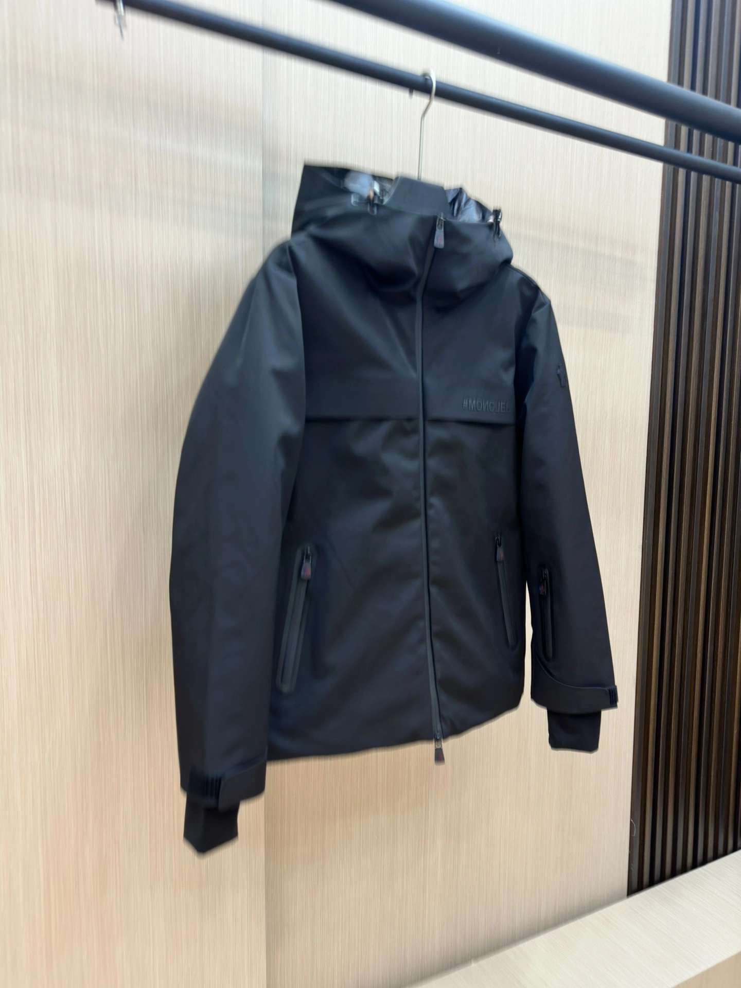 ModernLook Moncler Down Jackets 145841