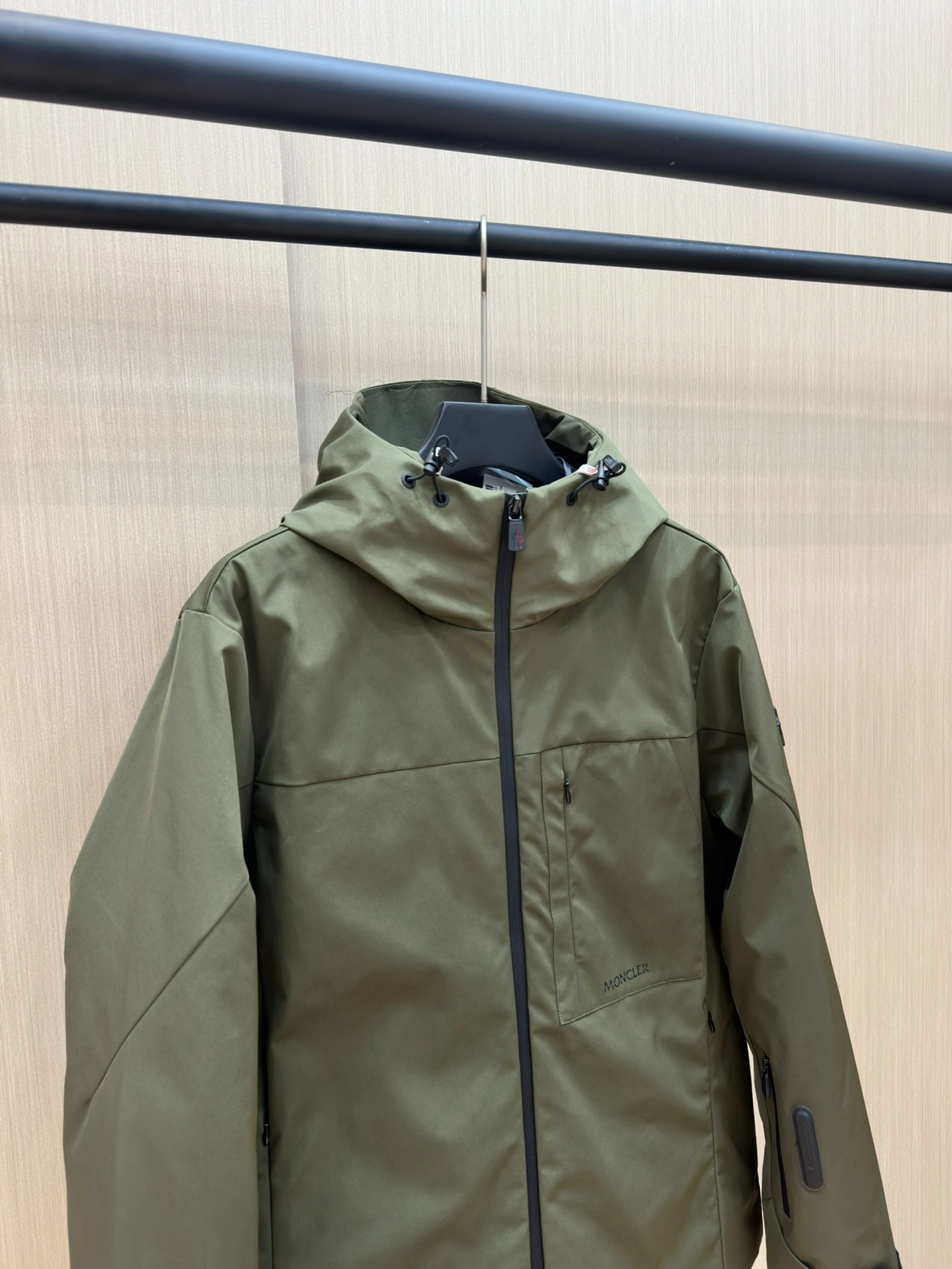 QuickDry Moncler Down Jackets 145838