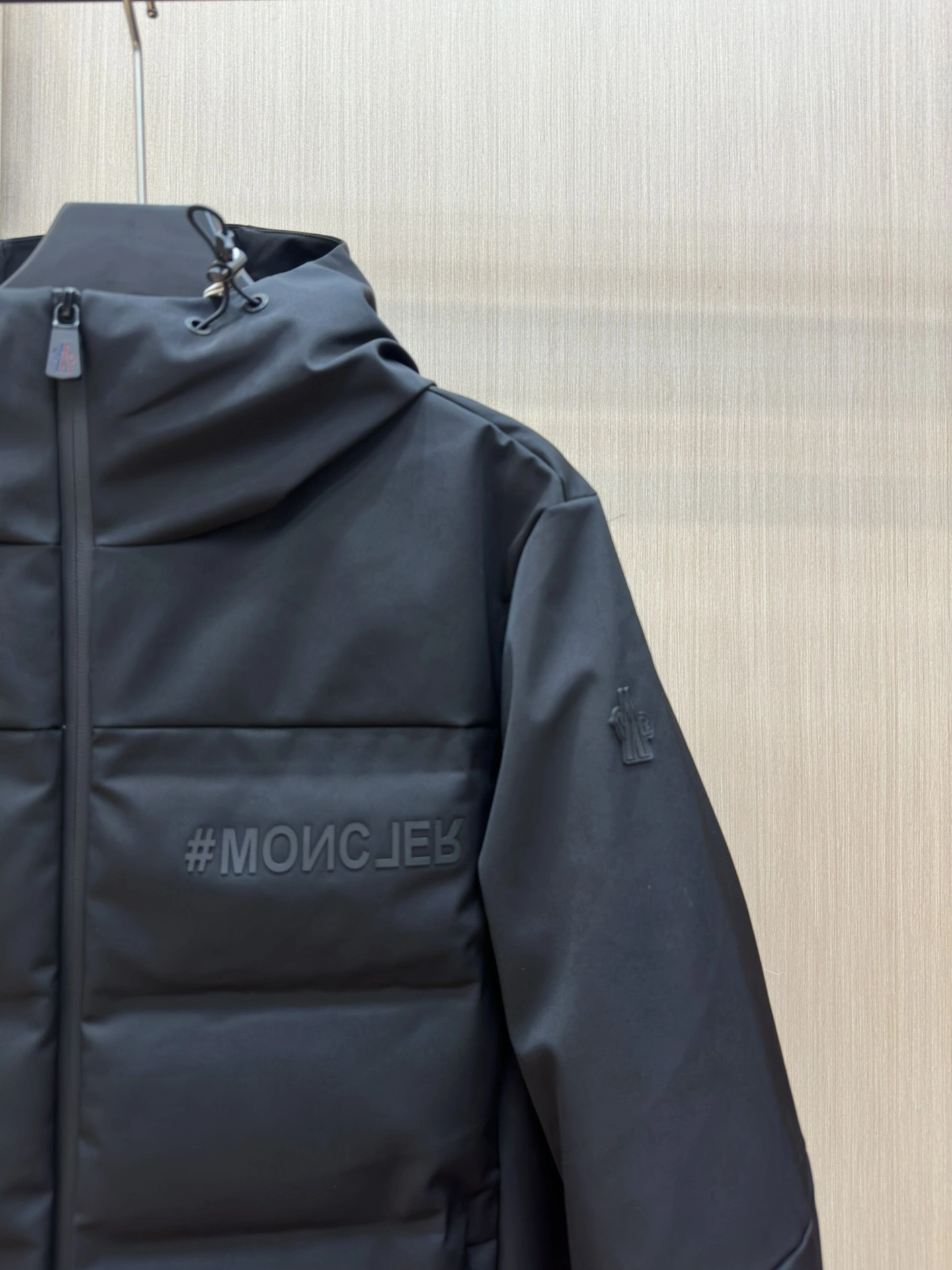 Durable Moncler Down Jackets 145834