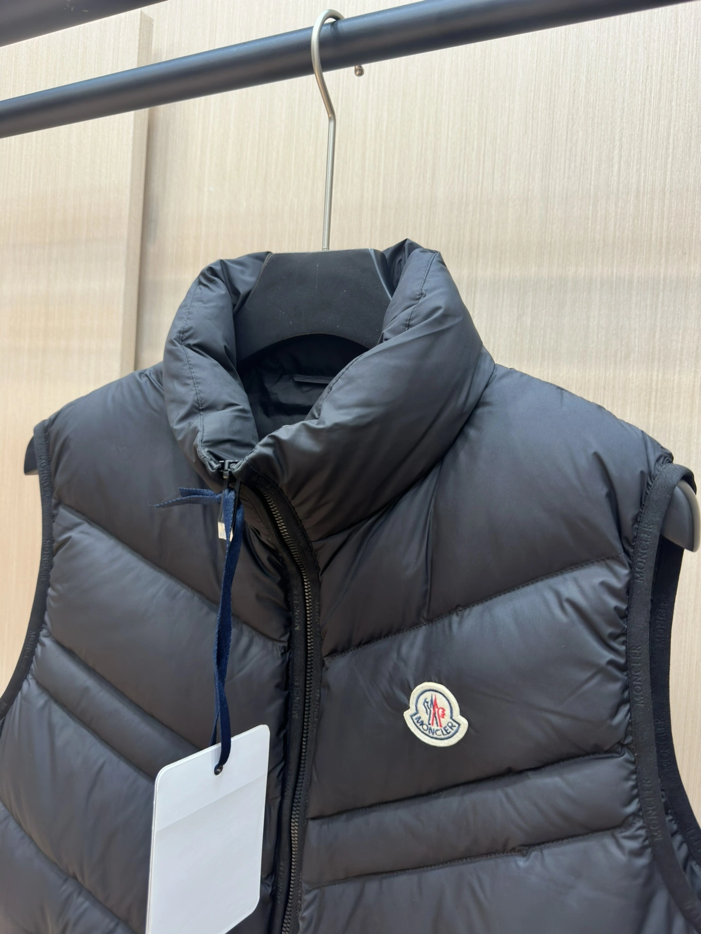Moncler Down Jackets Resilient 145820