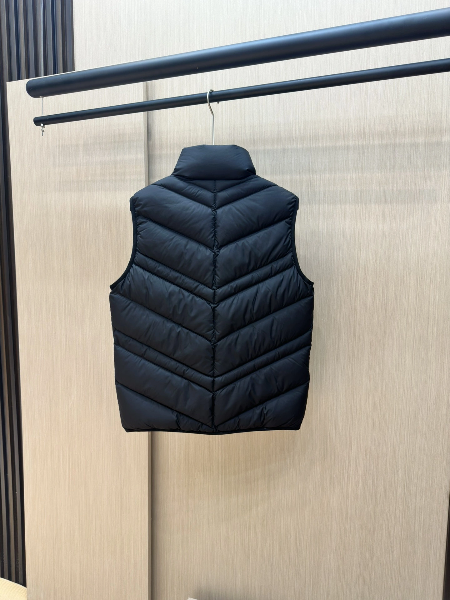 Moncler Down Jackets Resilient 145820
