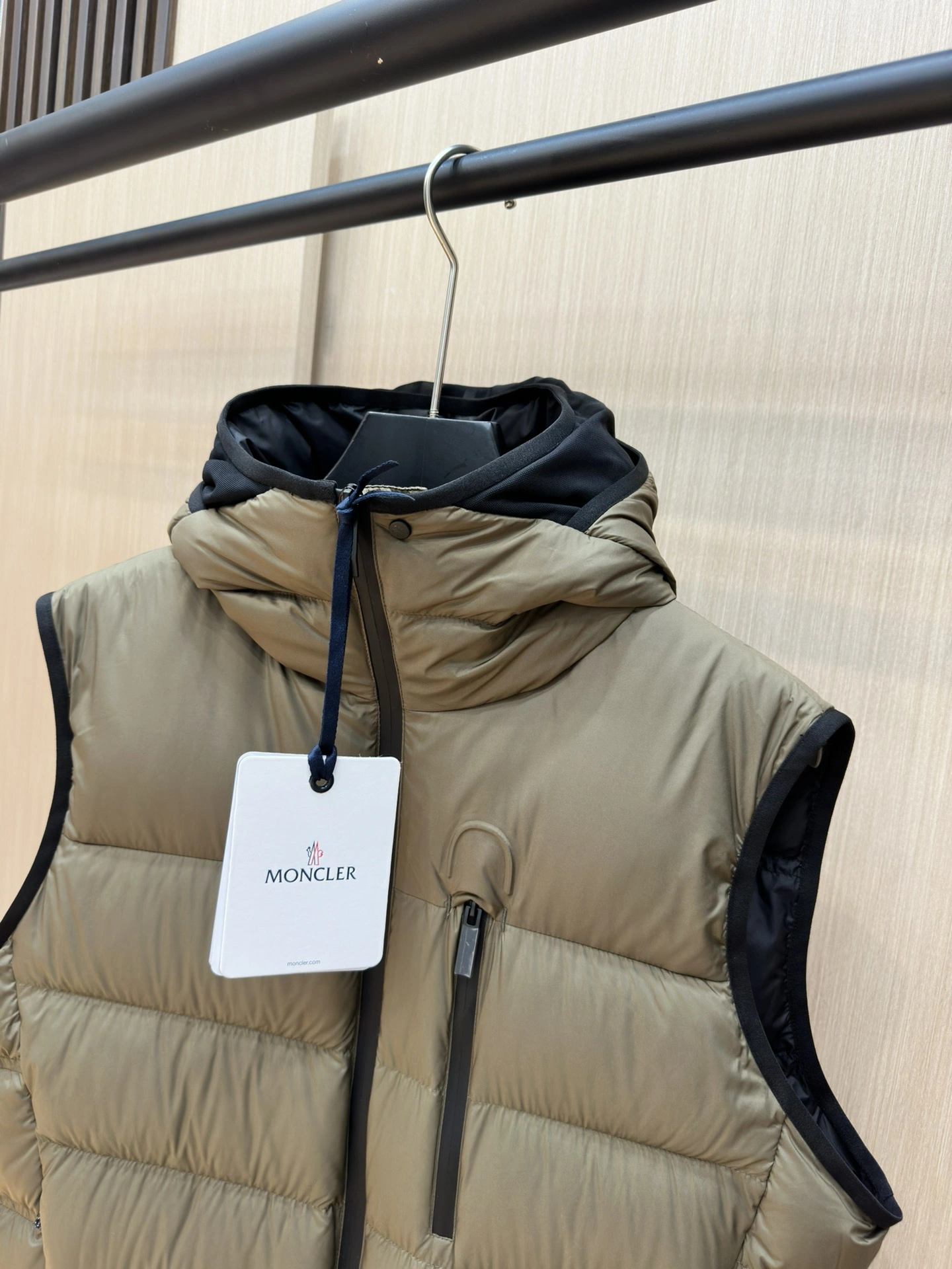 Moncler Down Jackets Affordable 145819