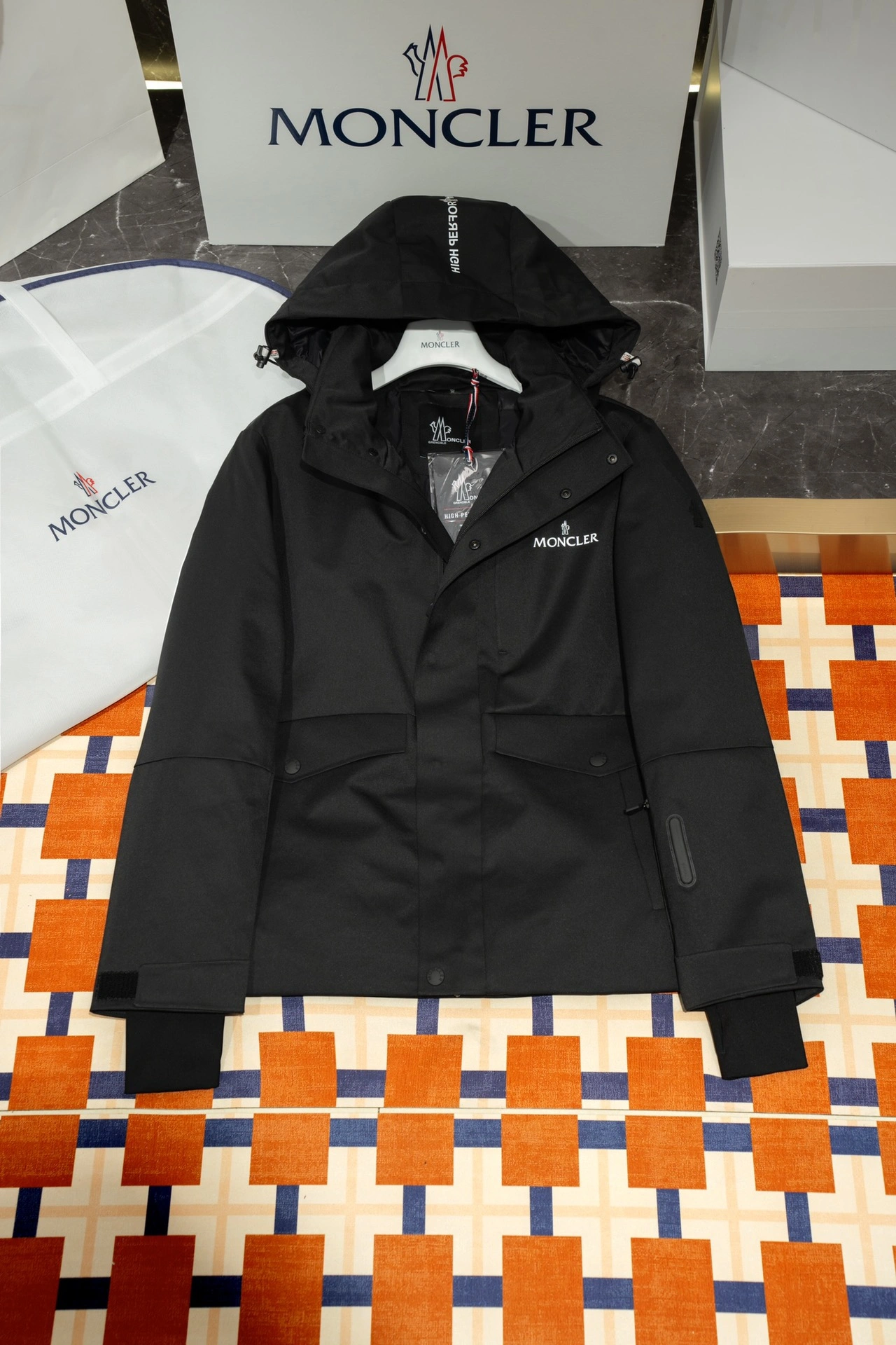OnTrend Moncler Down Jackets 145813