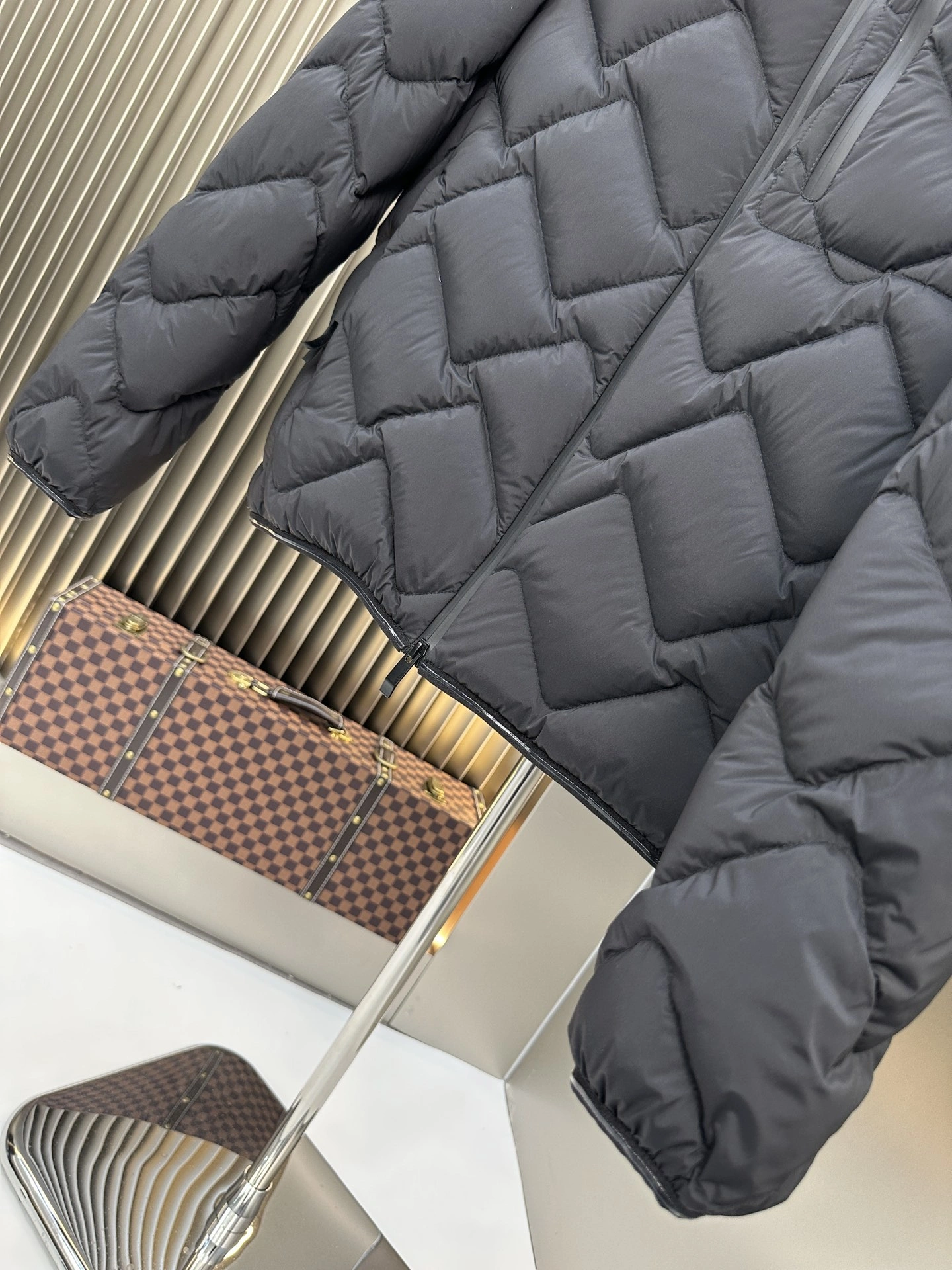 Moncler Down Jackets AllSeason 145809