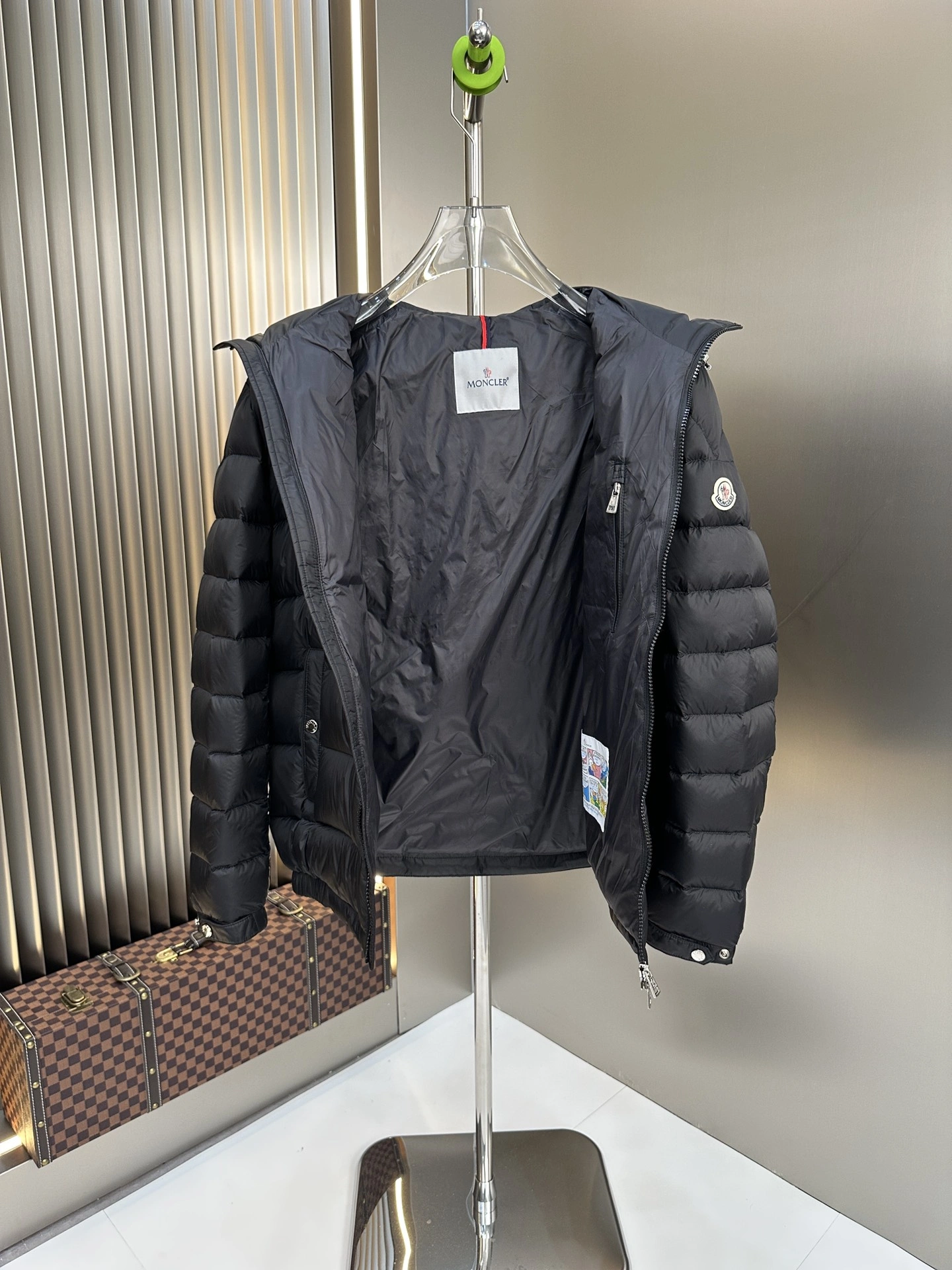 SmartChoice Moncler Down Jackets 145807
