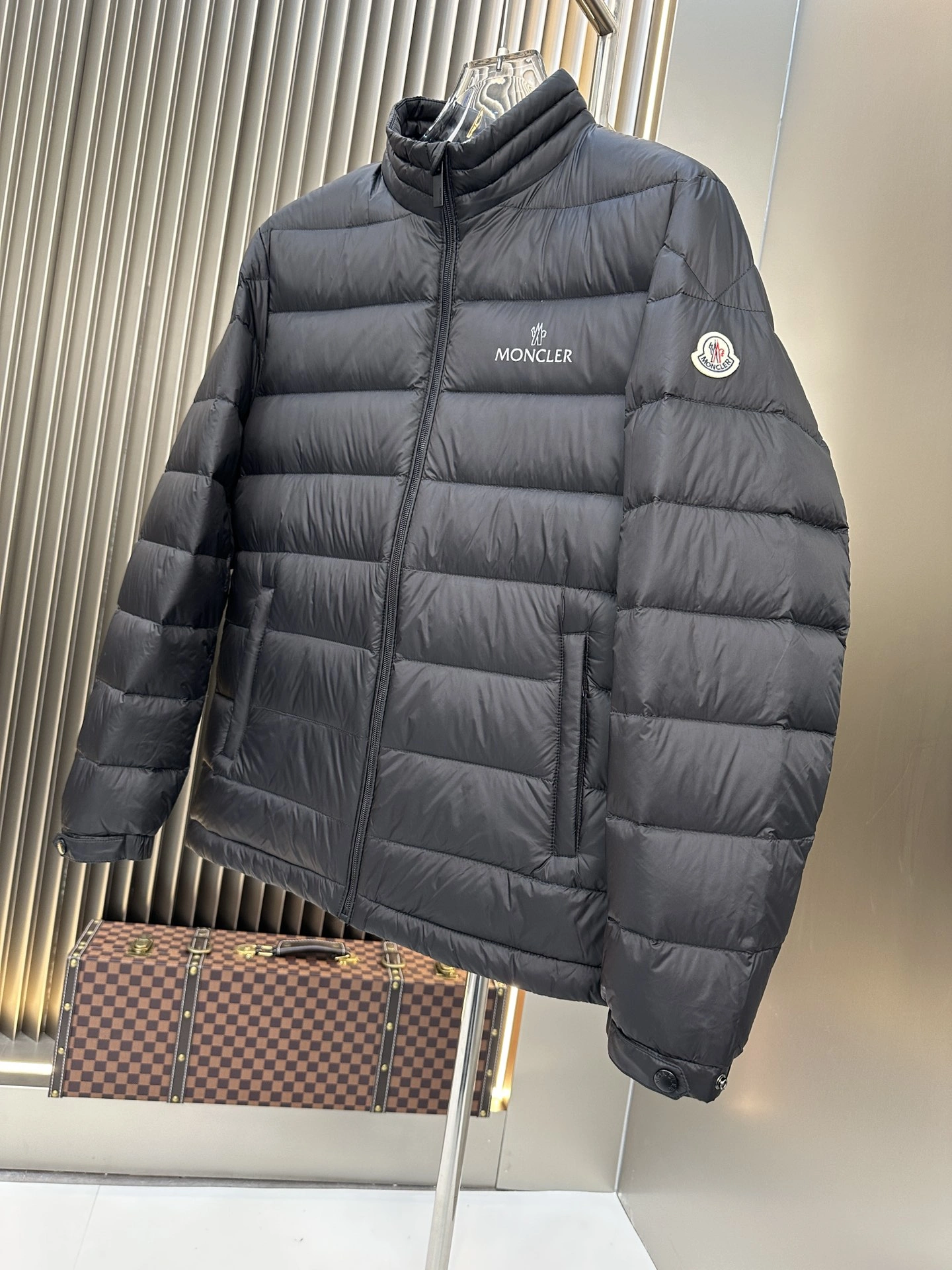 MoistureWicking Moncler Down Jackets 145805
