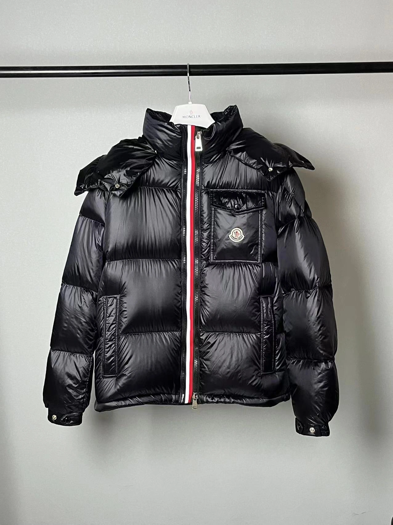 FlexibleFit Moncler Down Jackets 145802