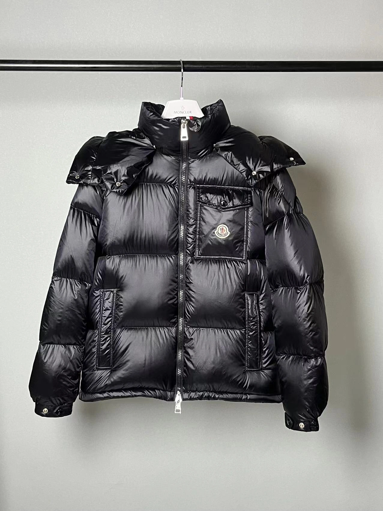 FlexibleFit Moncler Down Jackets 145802