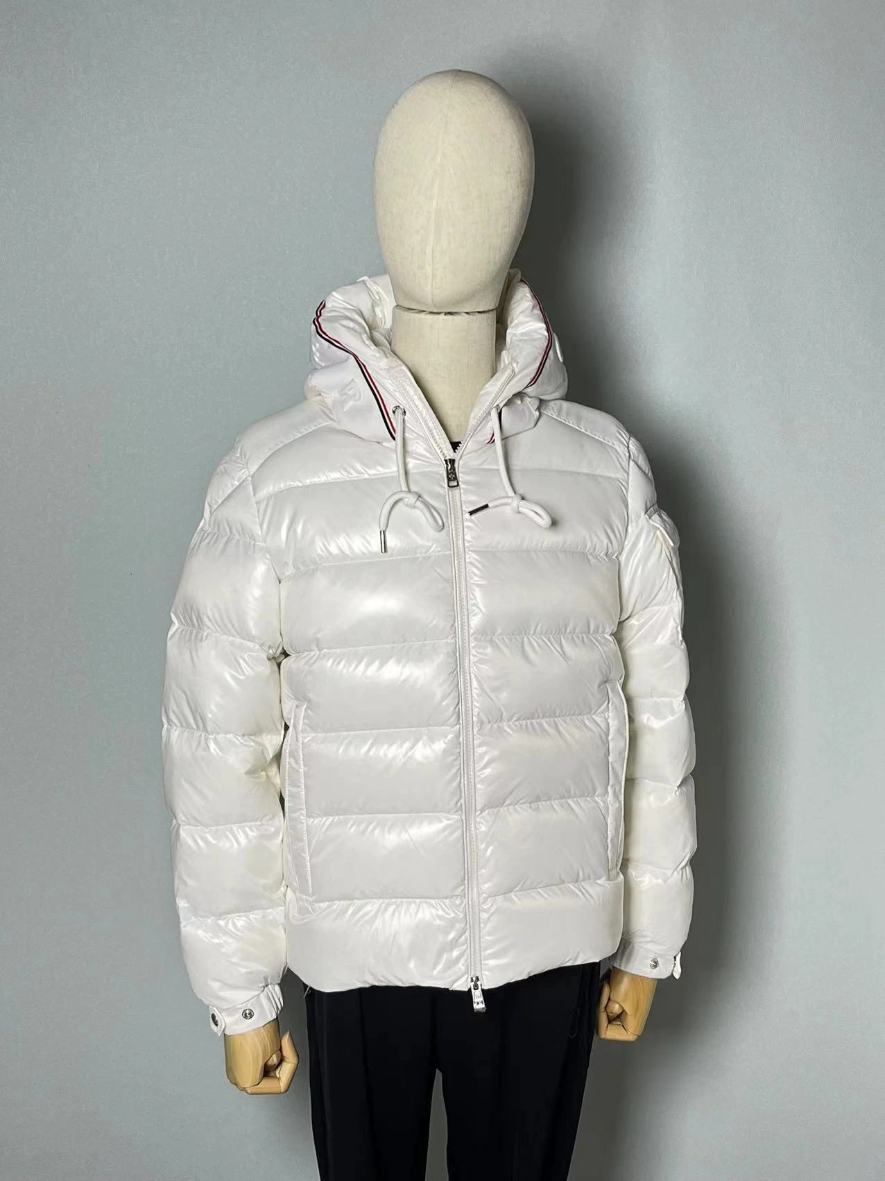 Moncler Down Jackets EyeCatching 145800