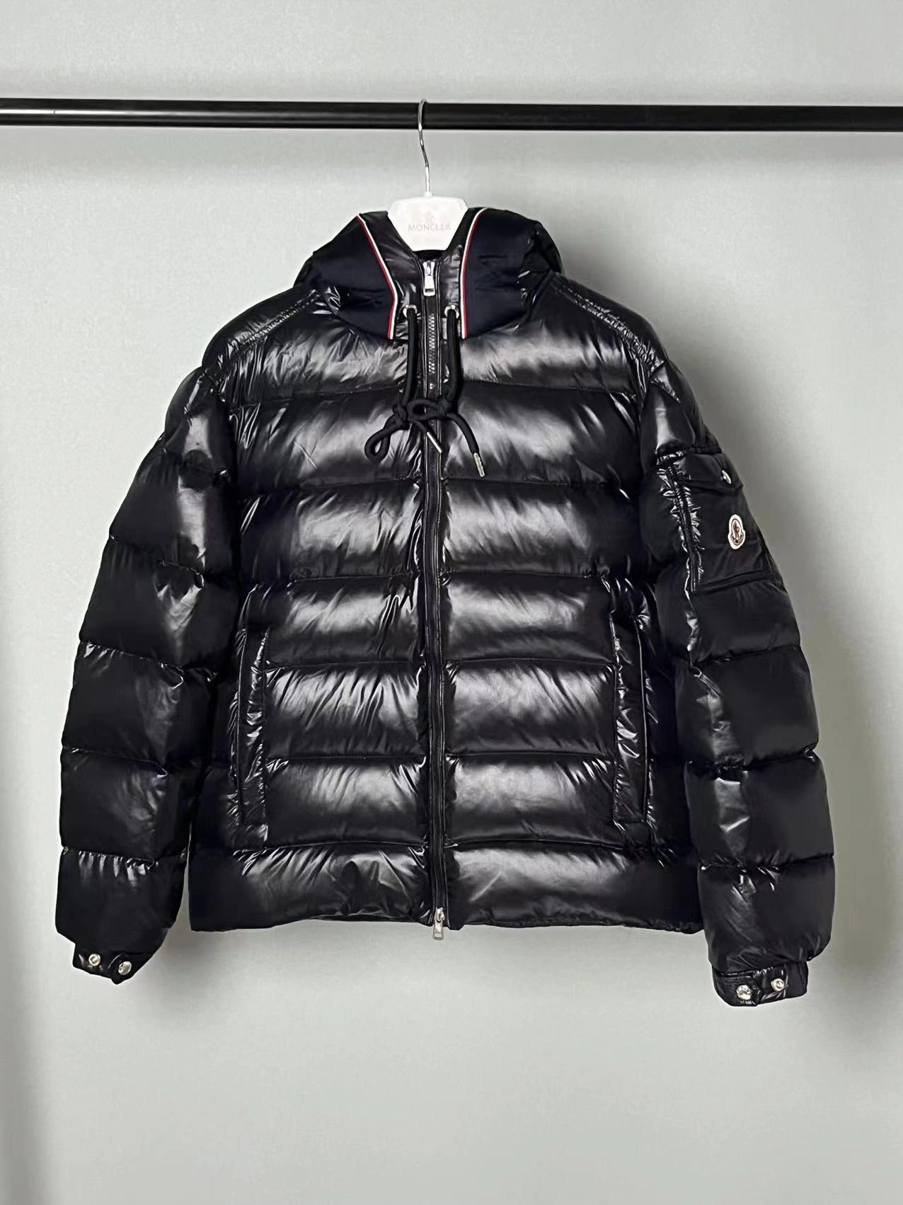 Durable Moncler Down Jackets 145804
