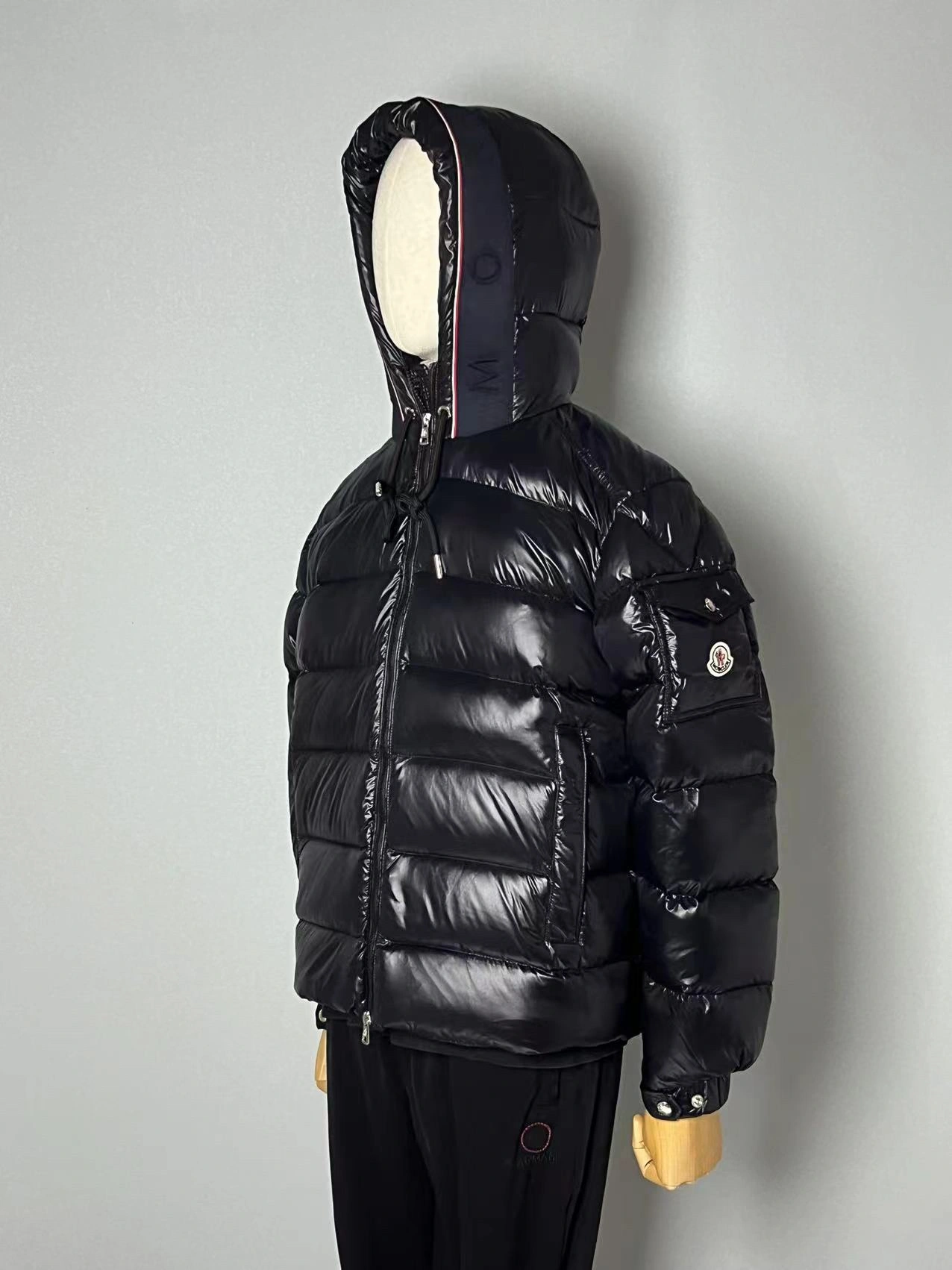 Durable Moncler Down Jackets 145804