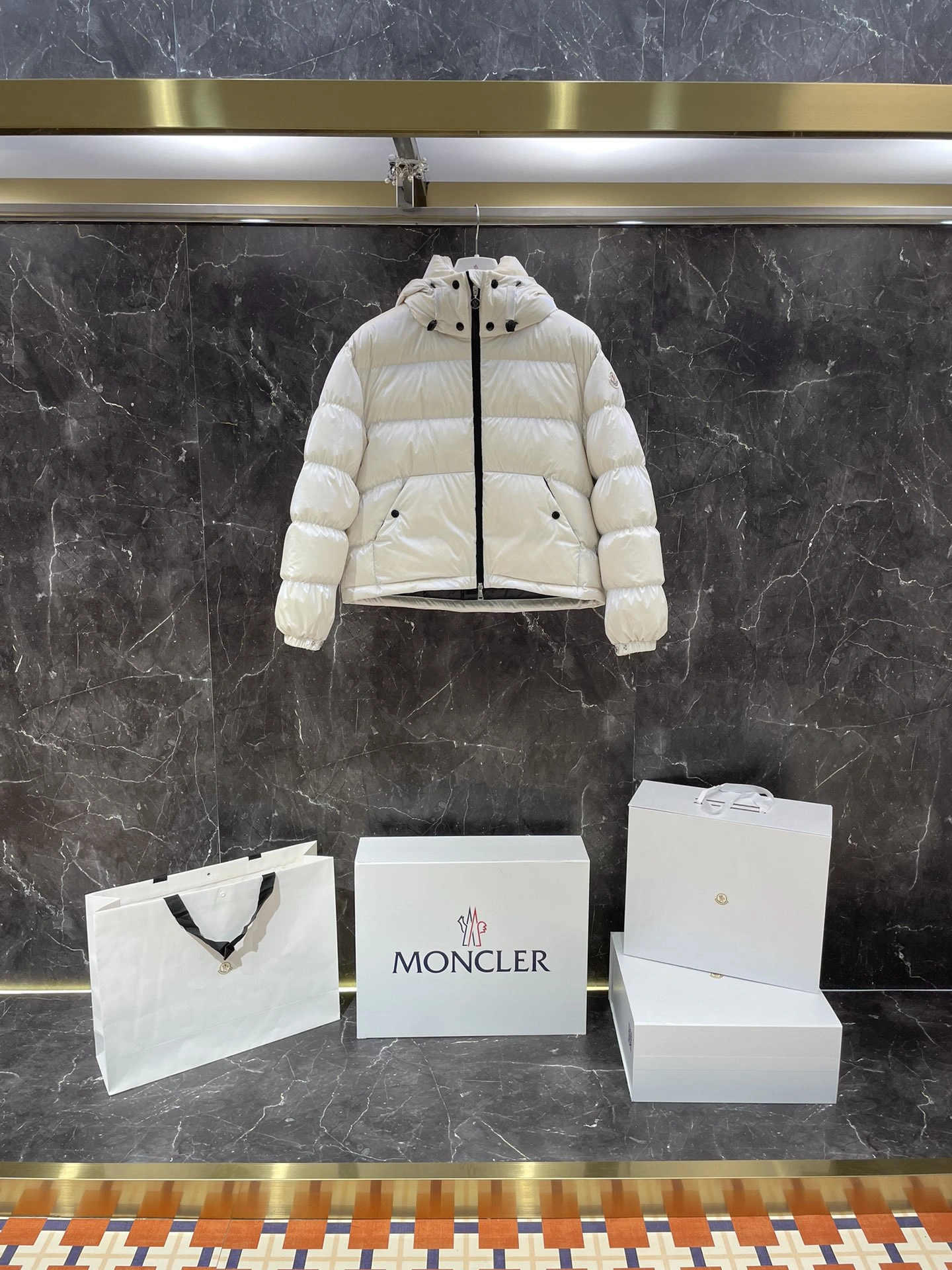 Soft Moncler Down Jackets 145789