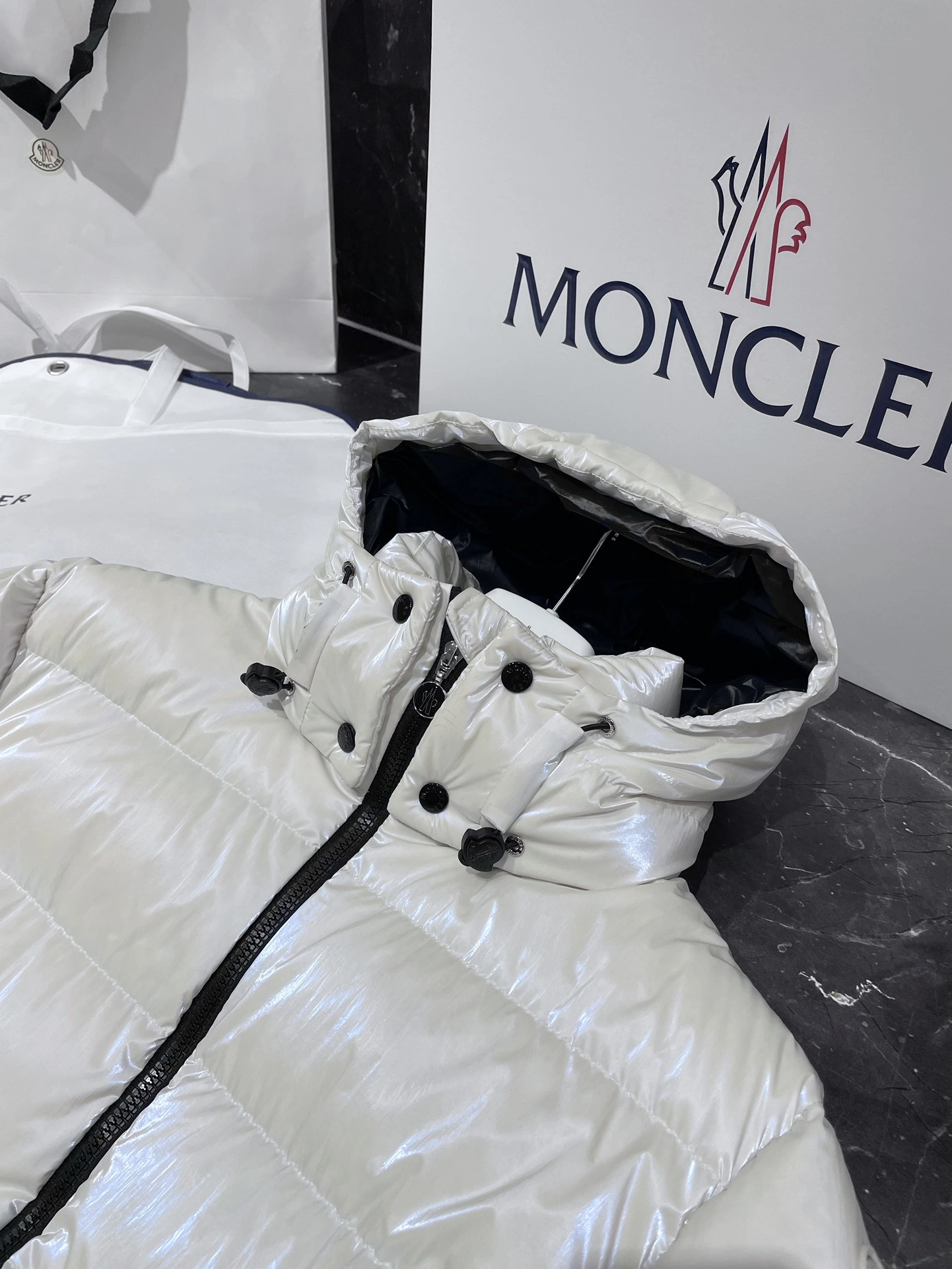Soft Moncler Down Jackets 145789
