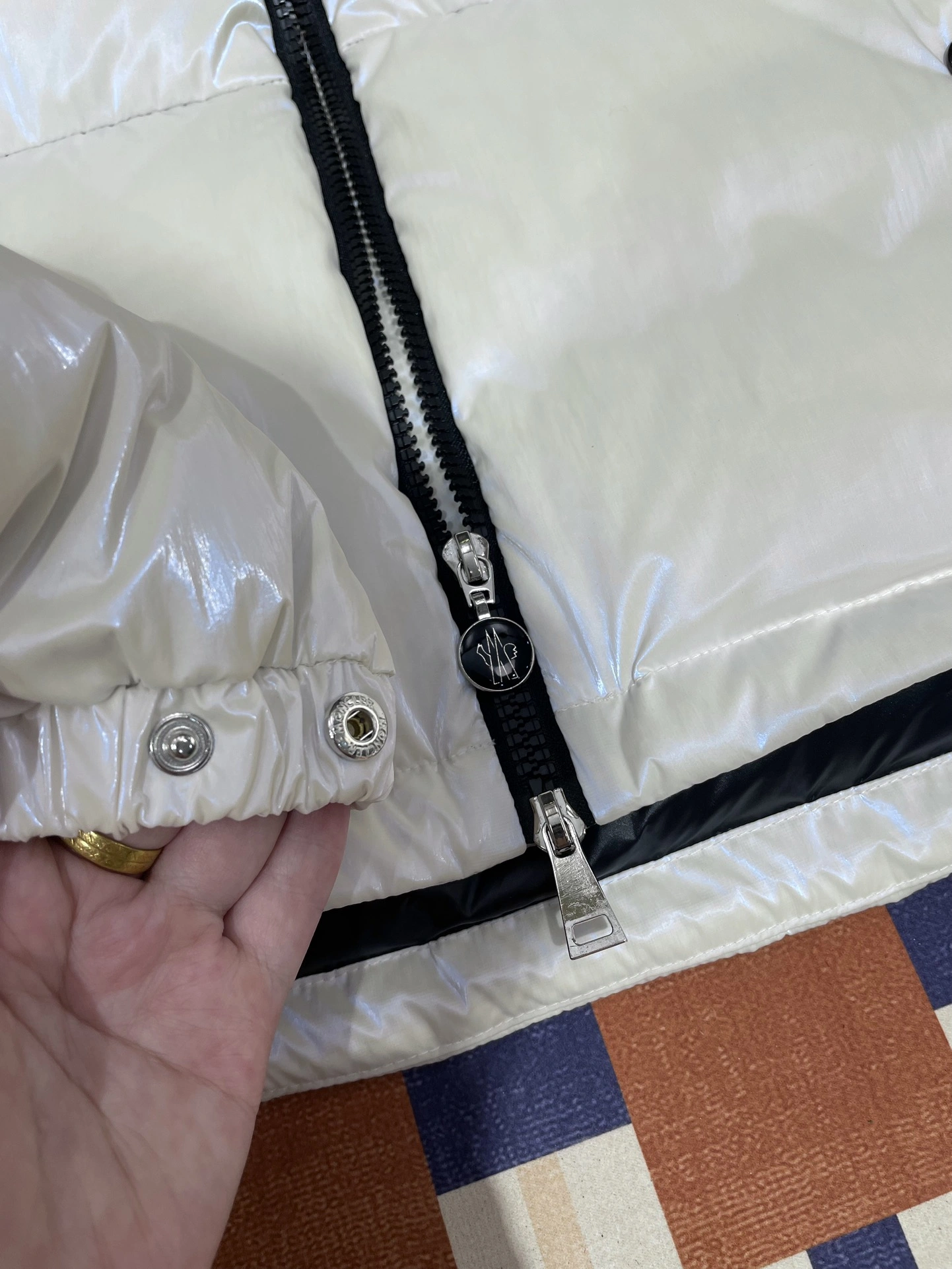 Soft Moncler Down Jackets 145789