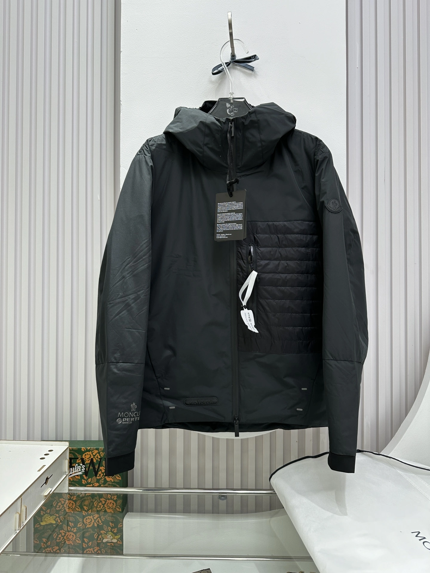 TravelReady Moncler Down Jackets 145795