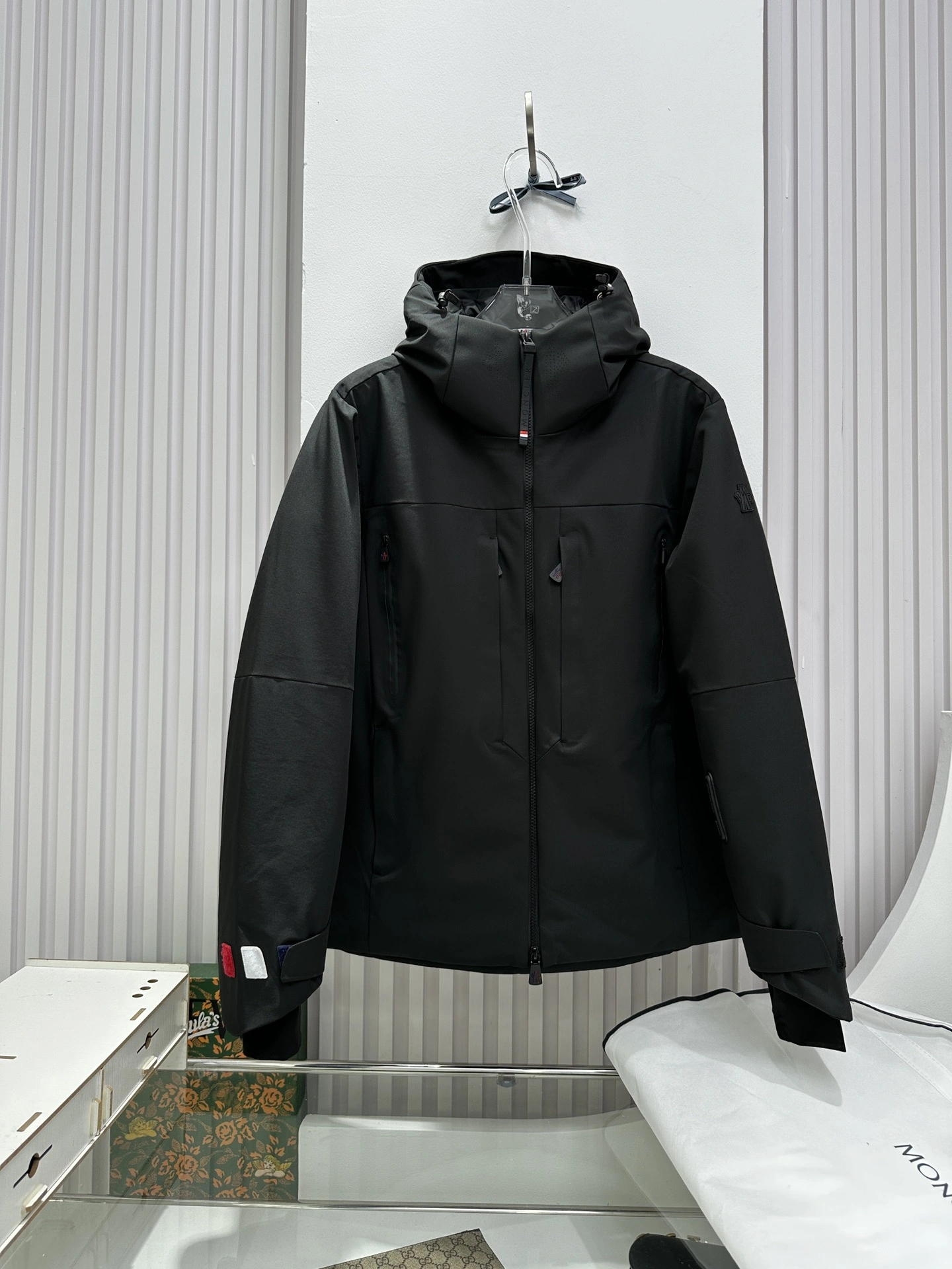 Fashionable Moncler Down Jackets 145796