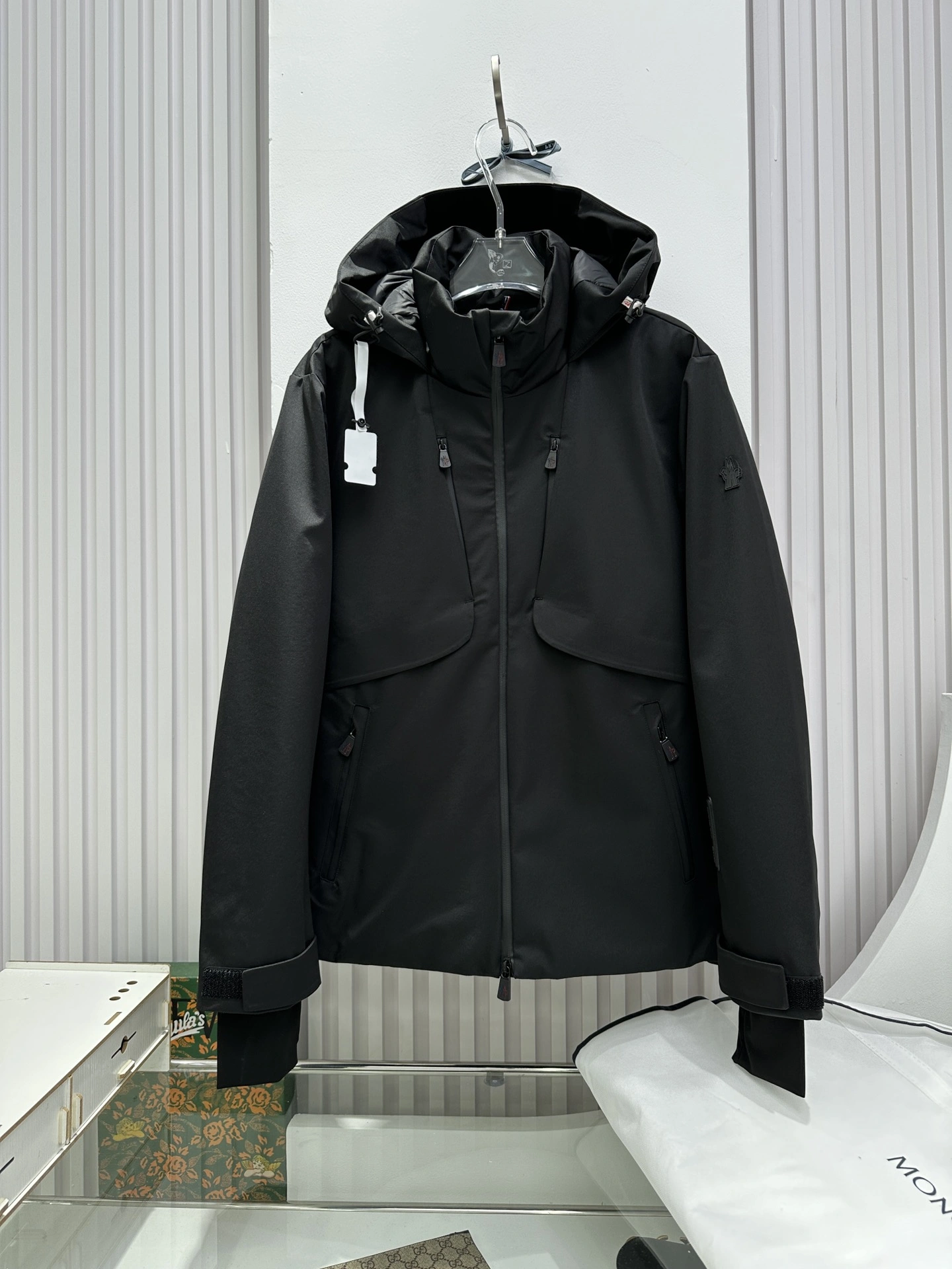 Moncler Down Jackets Sophisticated 145787