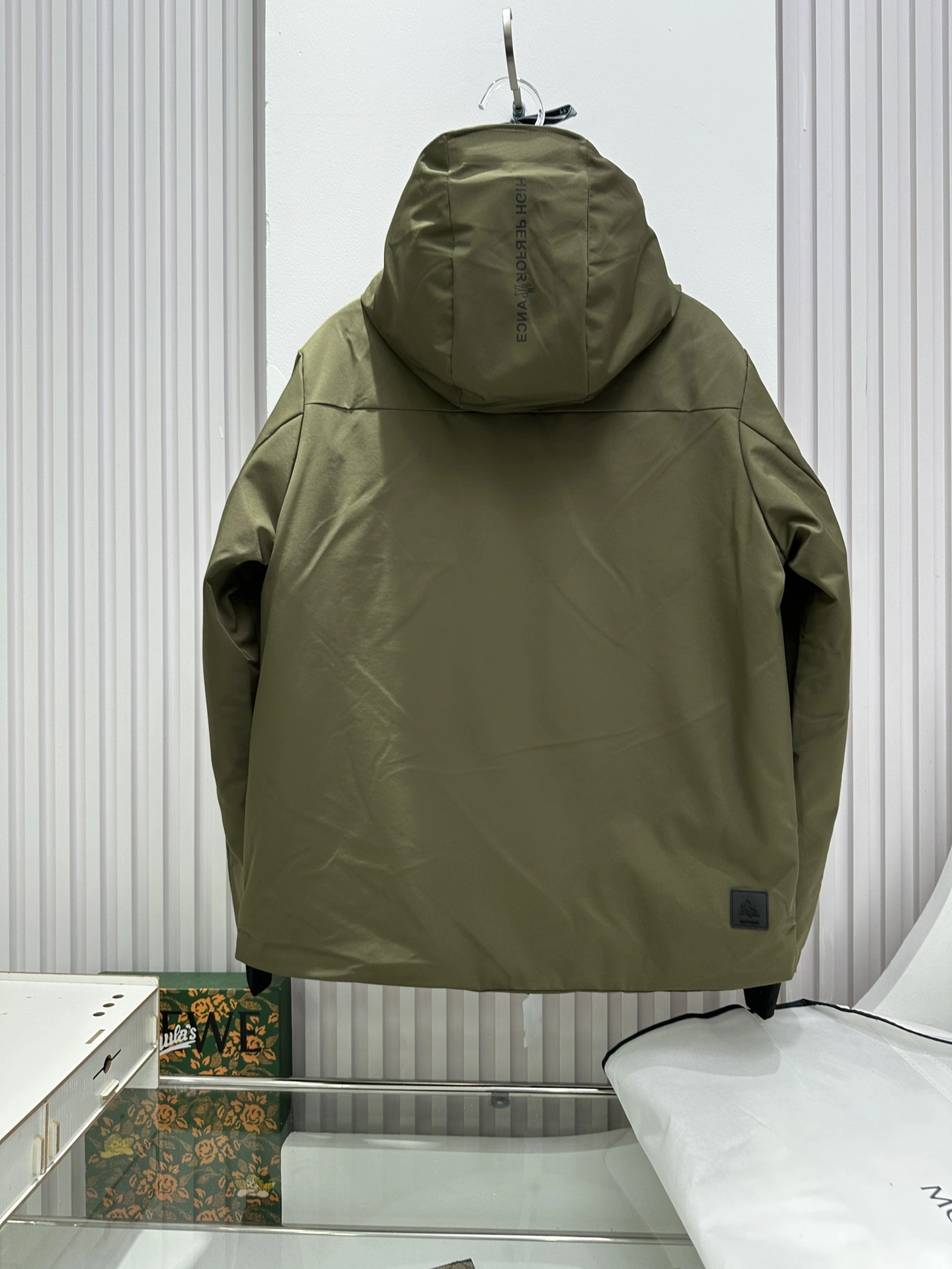 Moncler Down Jackets Original 145784