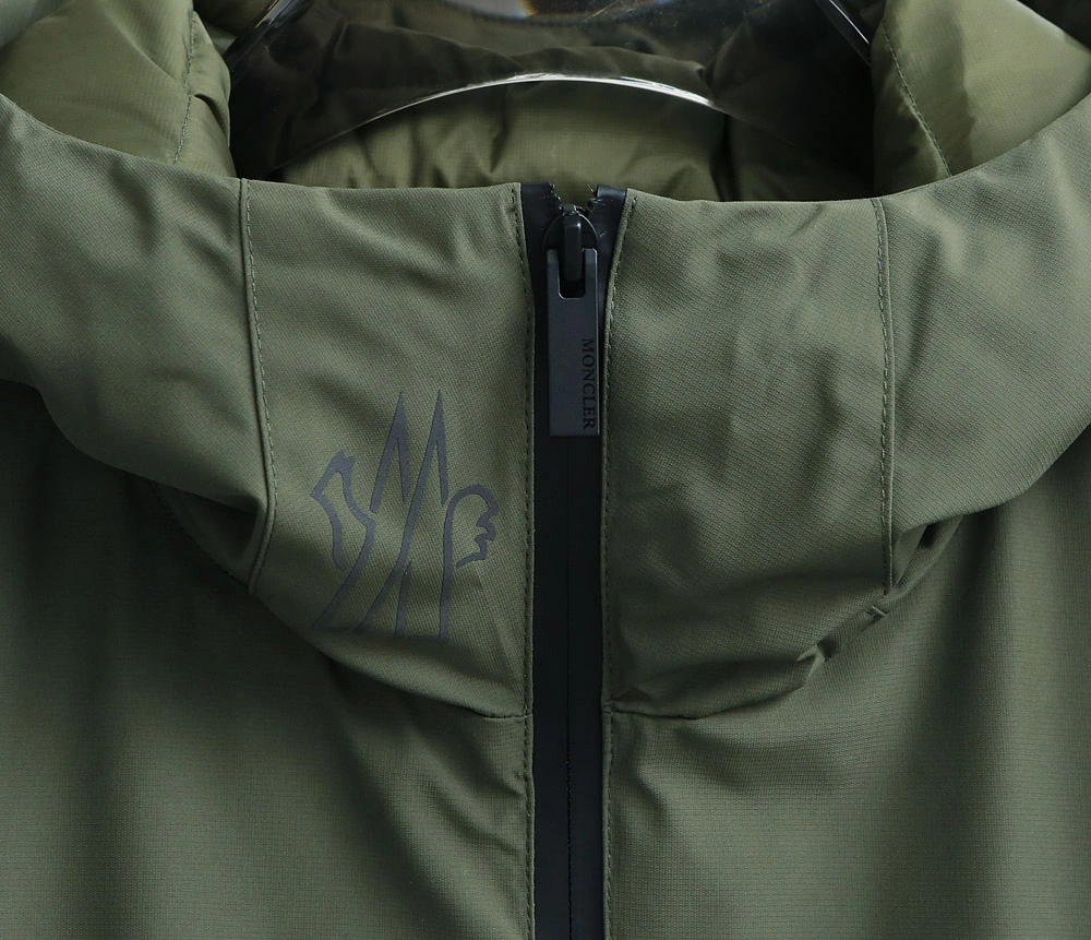 Packable Moncler Down Jackets 145786
