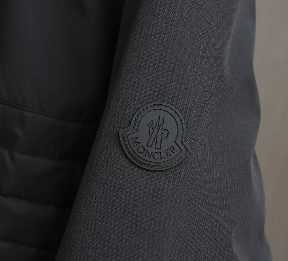 Moncler Down Jackets Comfortable 145783